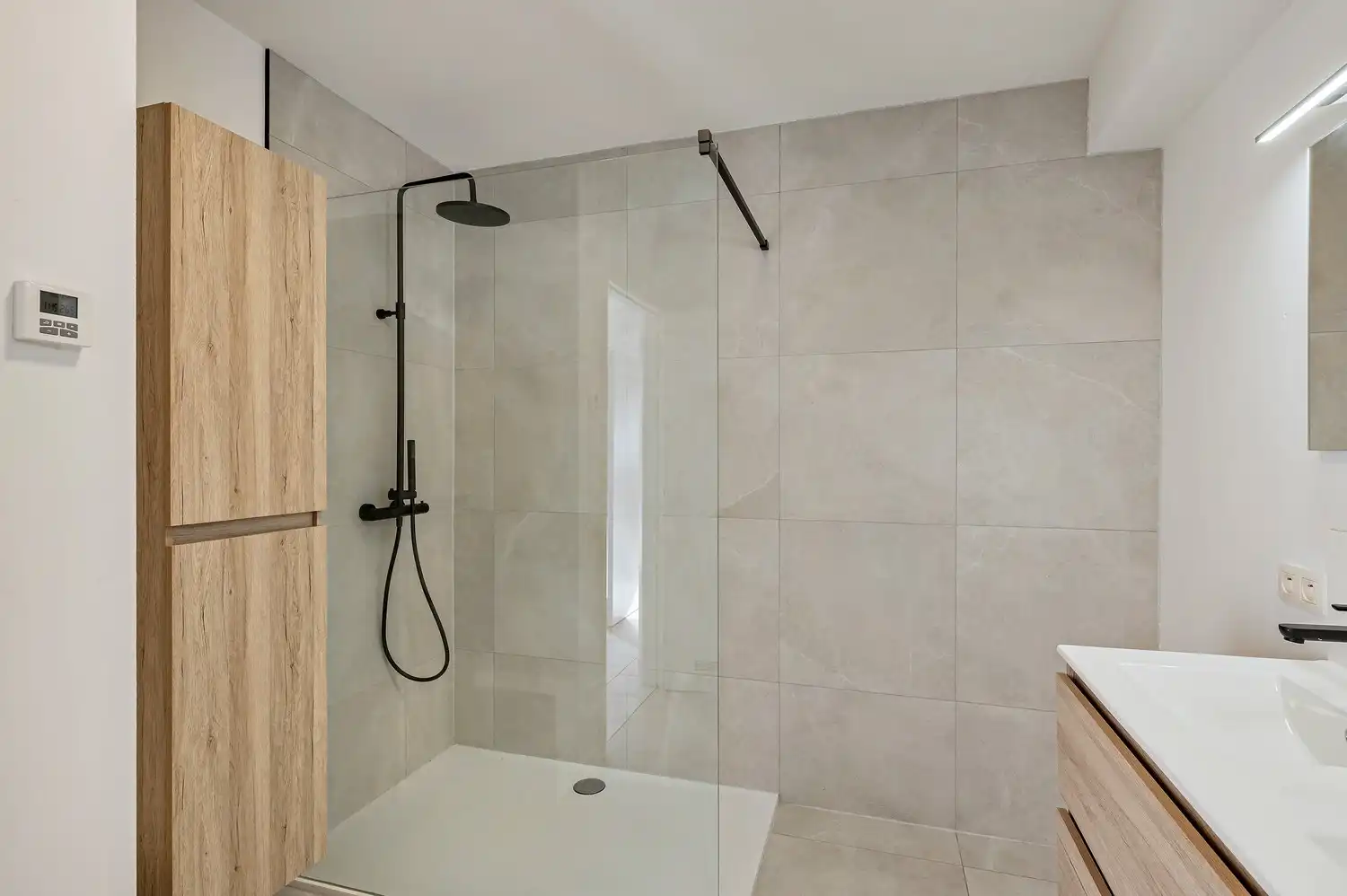 TE KOOP – Instapklaar appartement met 2 slaapkamers in het centrum van Berlaar. foto 12