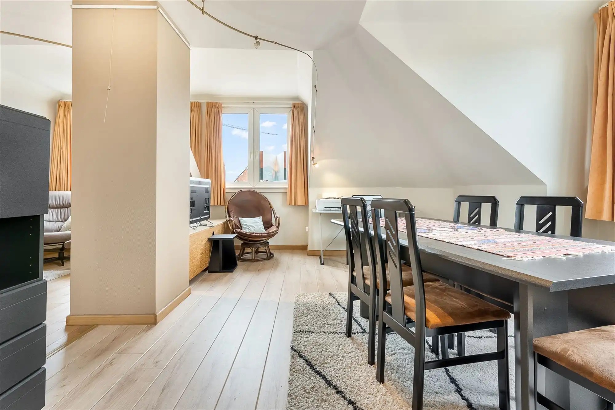 INSTAPKLAAR APPARTEMENT MET RUIM ZONNETERRAS PAL IN CENTRUM BALEN foto 8