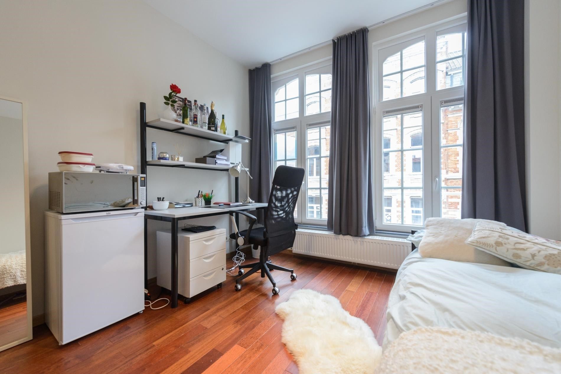 Studentenkamer met eigen sanitair in hartje Leuven!  foto {{pictureIndex}}
