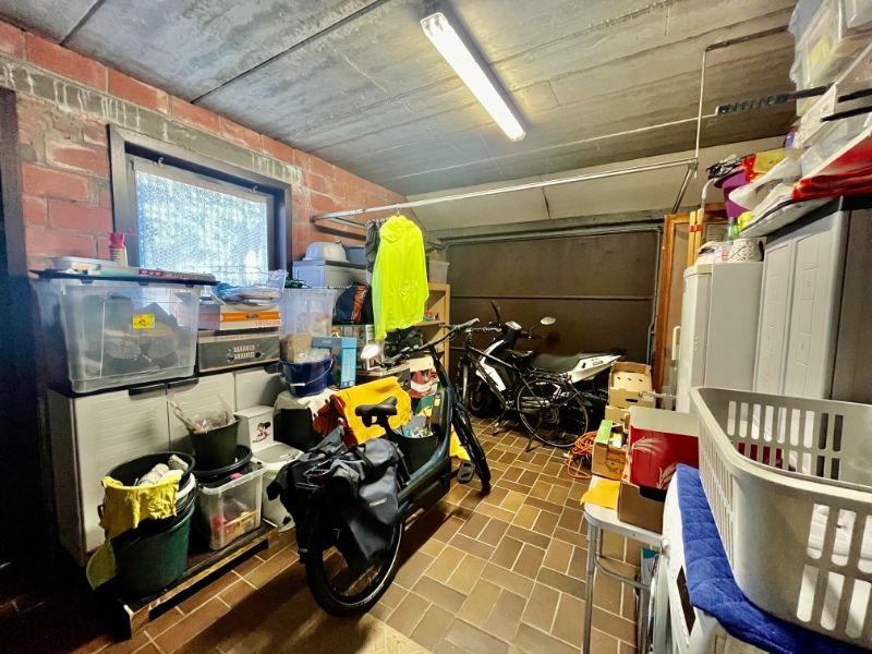 HALFOPEN BEBOUWING MET DRIE SLAAPKAMERS EN GARAGE TE WONDELGEM foto 13