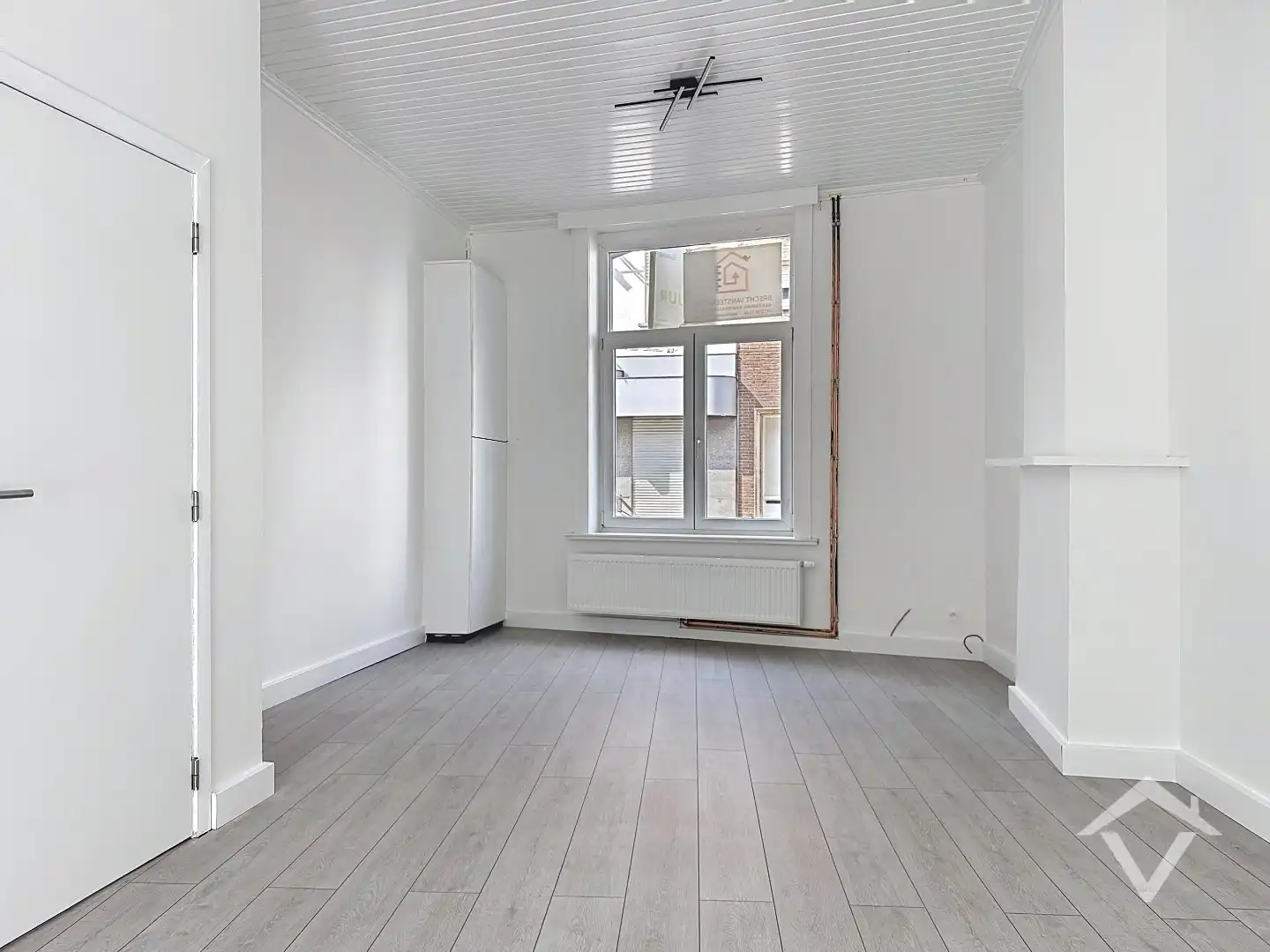 Instapklare woning met 3 slaapkamers en tuin te Gistel  foto 4
