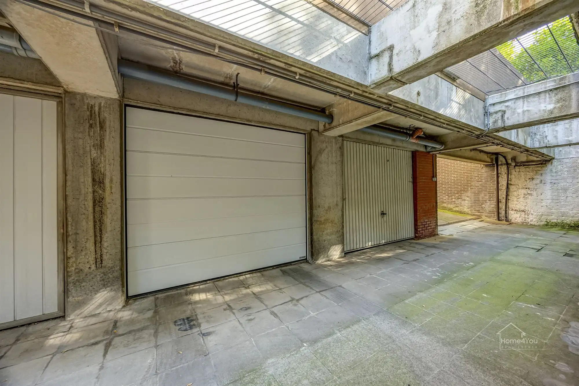 Instapklaar 2-Slaapk Appartement, terras en garagebox foto 22