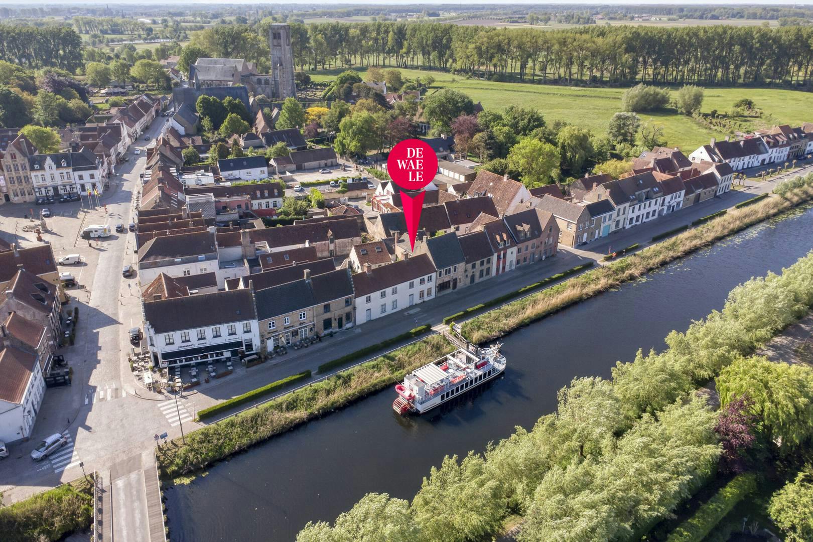 Hedendaags huis met 3 slaapkamers & garage in hartje Damme foto 2
