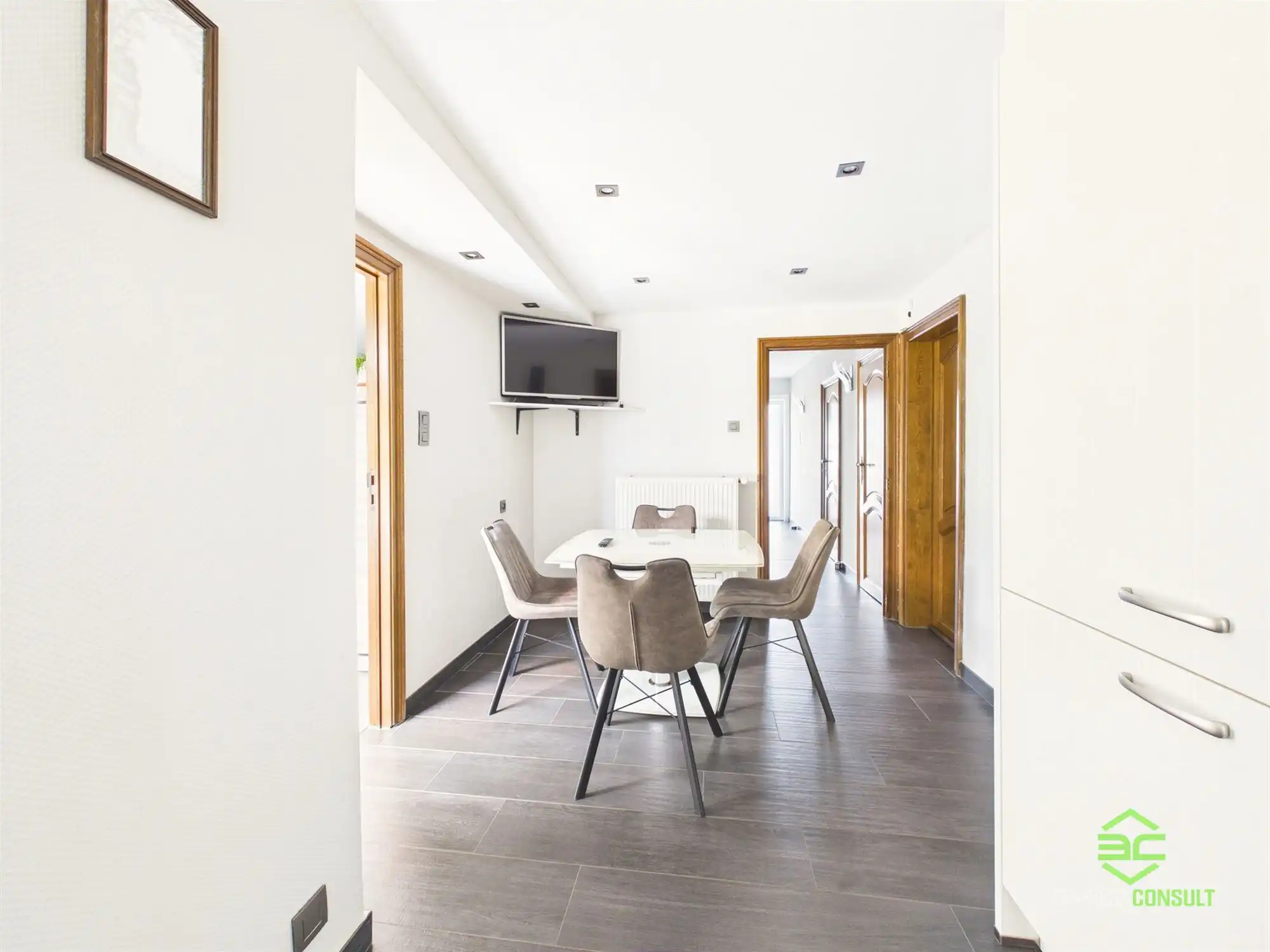 Instapklare gezinswoning op een rustige ligging in Velm! foto 11