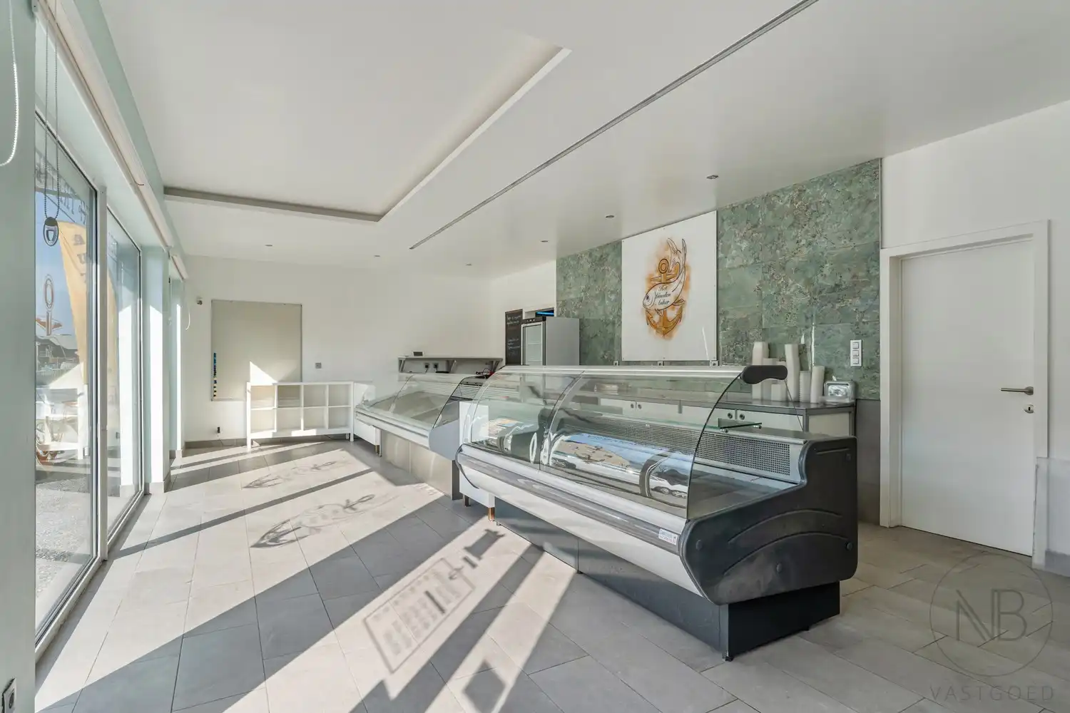 Goed gelegen handelspand foto 4