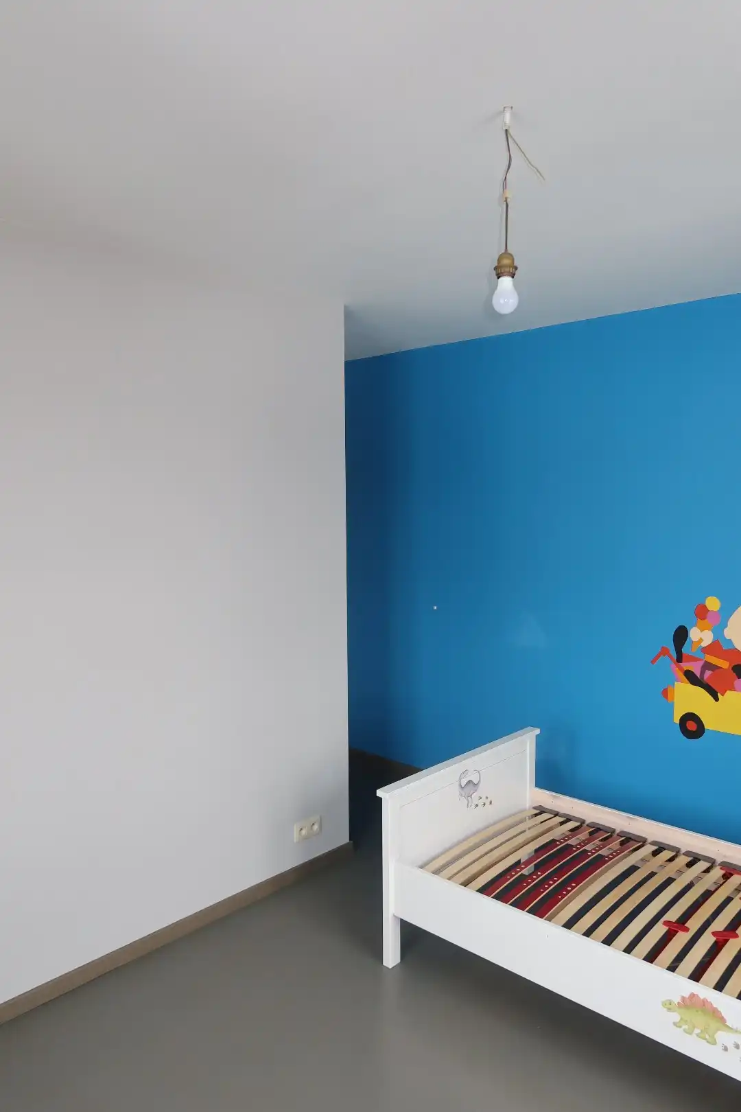 Uiterst ruime woning met 3 slk, 2 garages en tuin foto 17