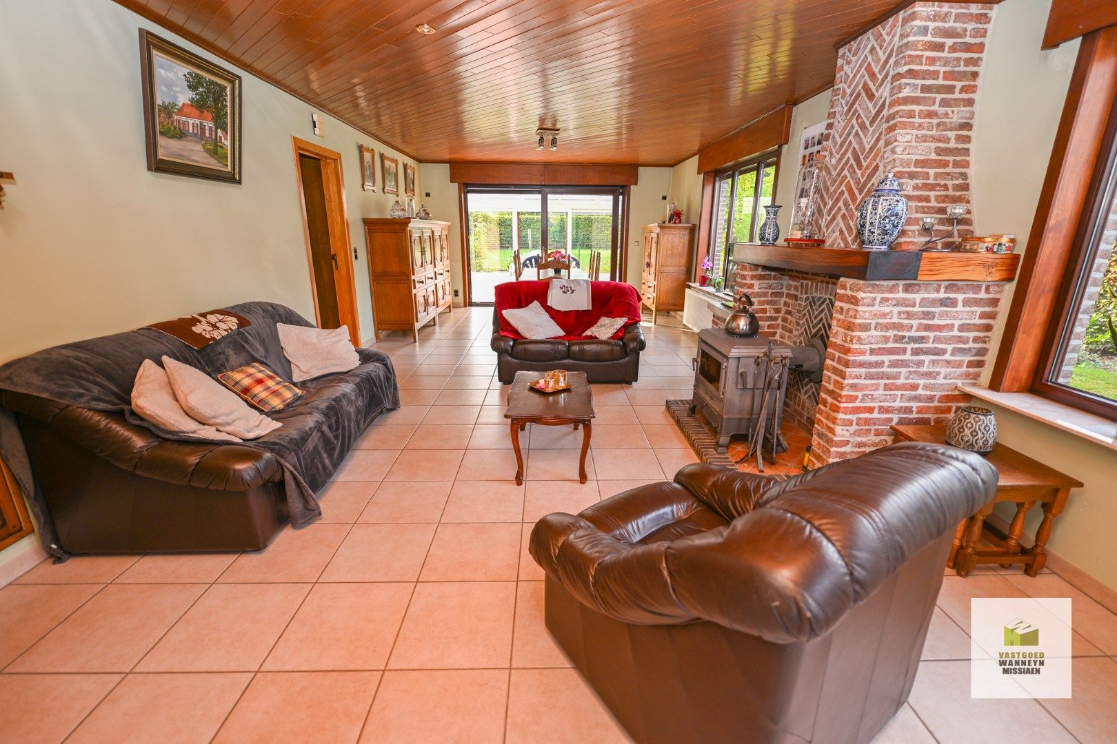 Zeer centraal en rustig gelegen ruime woning met 5 slaapkamers foto 4