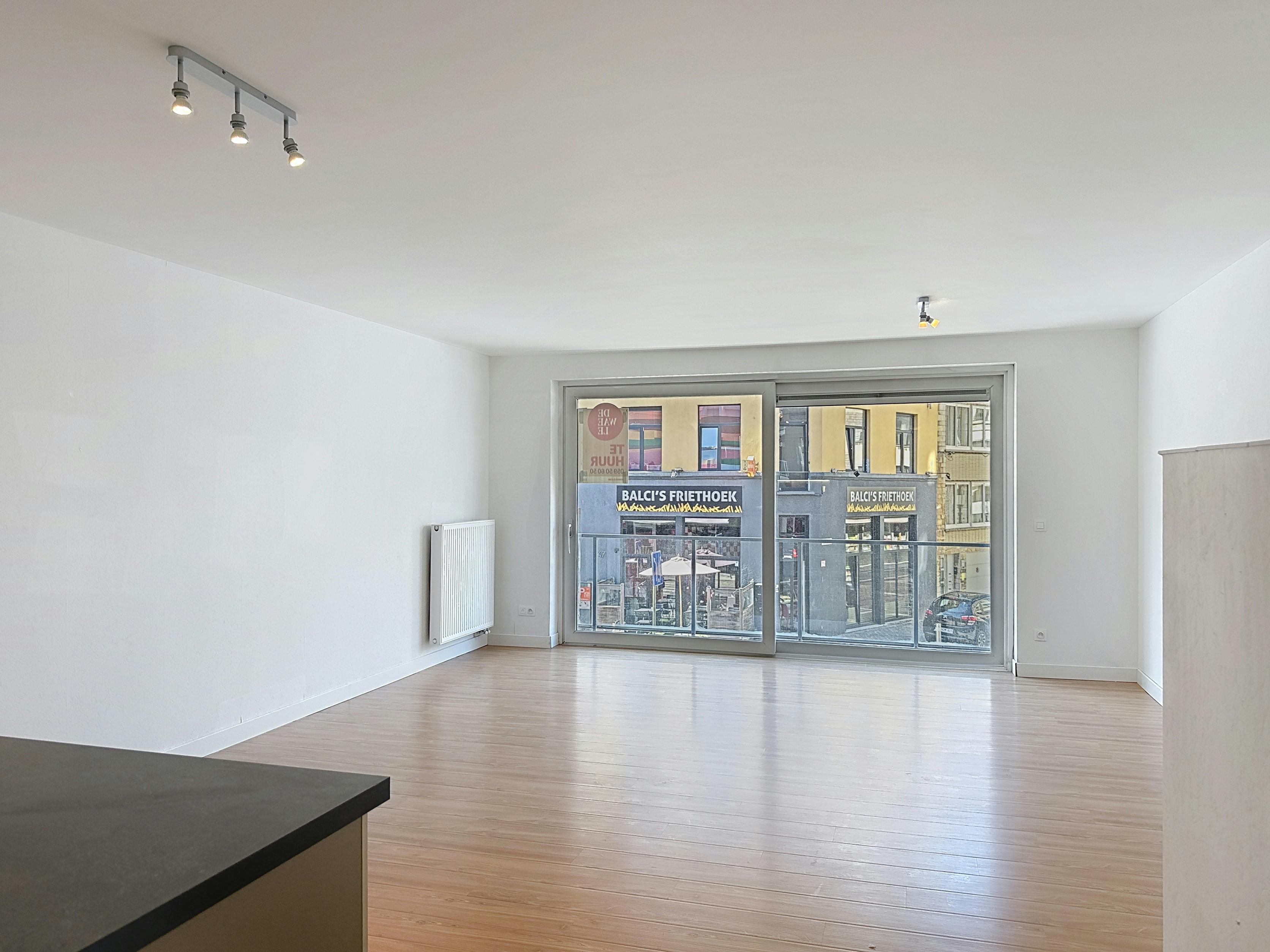 Appartement te huur Oostende  foto 2