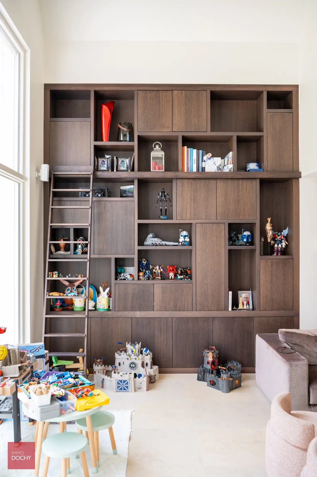 Centraal gelegen recente LUXE - VILLA met praktijkruimte in groene omgeving | Hernieuwenstraat foto 6
