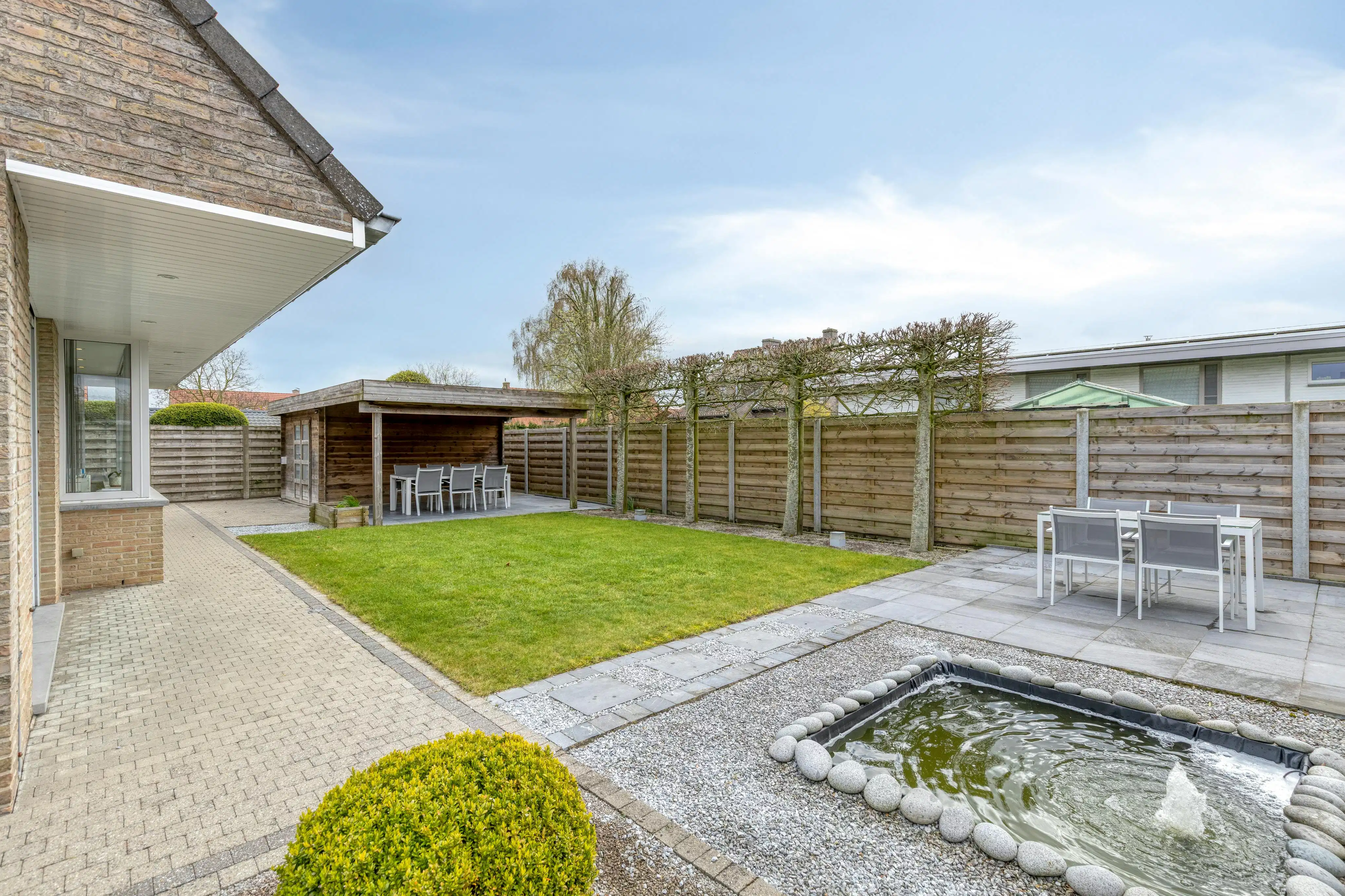 Instapklare gezinswoning in rustige wijk te Roeselare foto 23