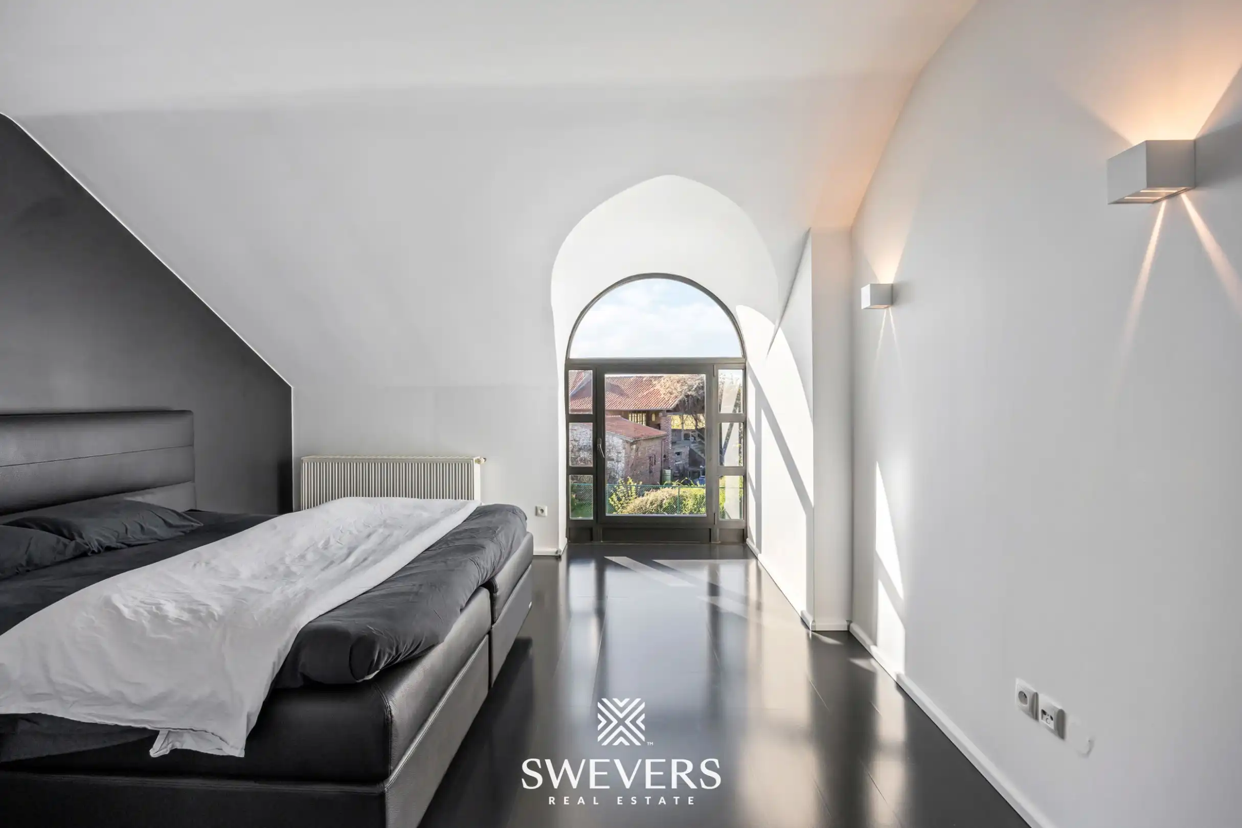 Instapklare open bebouwing met ruime tuin en prachtig uitzicht tussen de boomgaarden in Gingelom foto 15