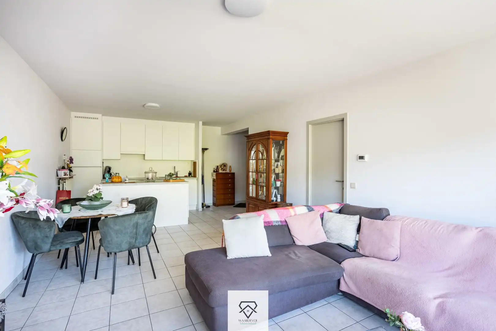 Instapklaar appartement op topligging aan de Markt van Deinze foto 7