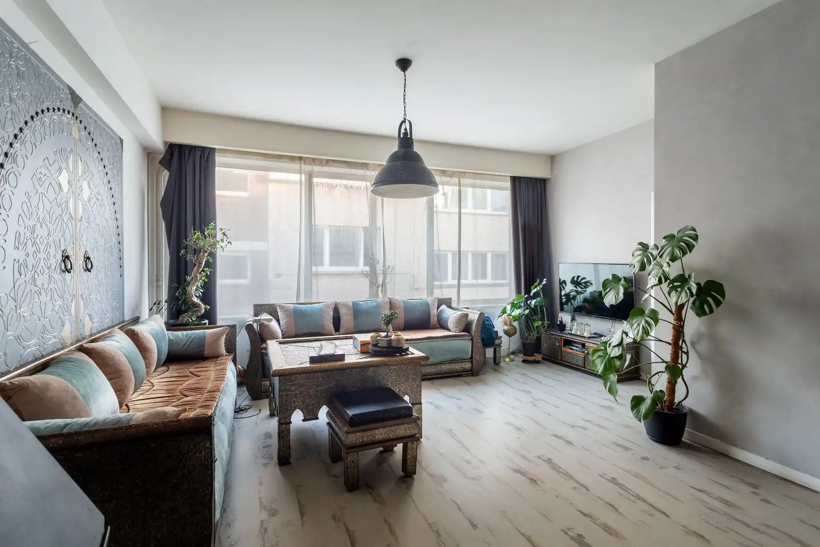 Woning met ruime garage en twee terrassen nabij Park Spoor Noord foto 3