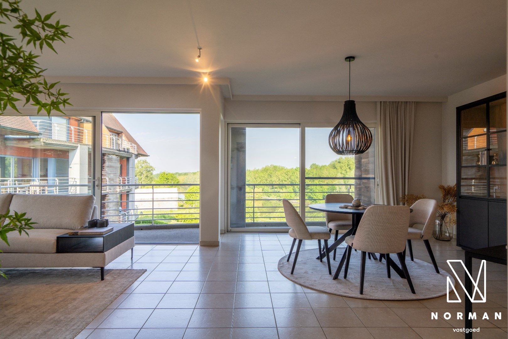 Ruim appartement met 2 slaapkamers, ondergrondse garage en prachtig zicht op de Leie foto 7