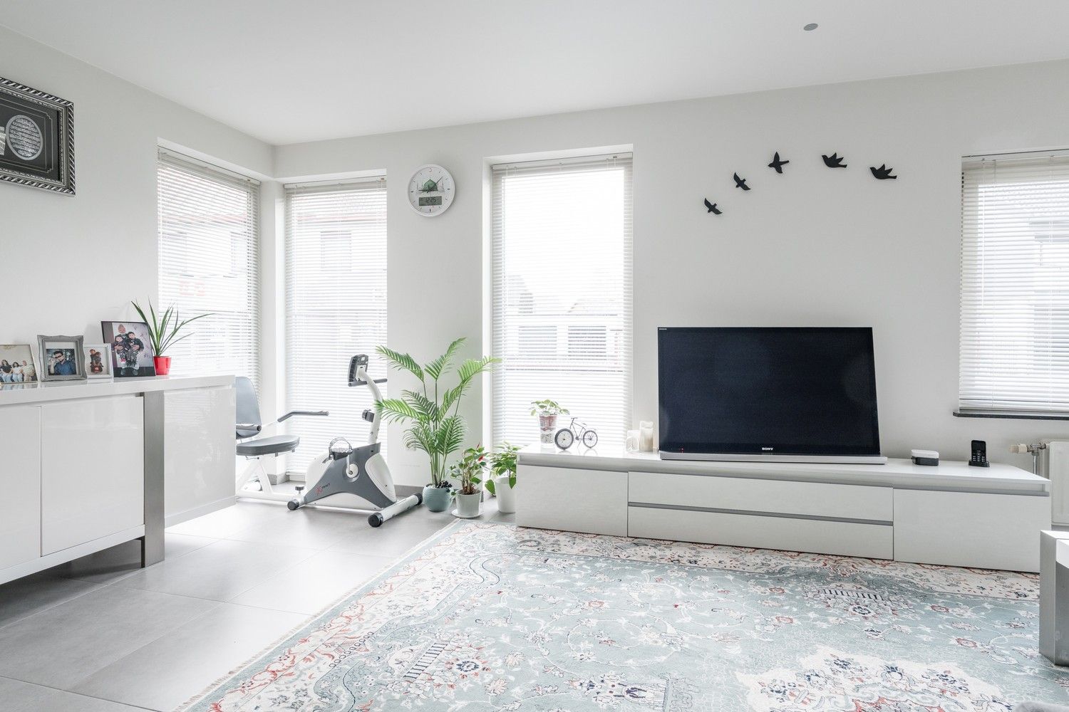 Ruim en energiezuinig appartement met garagebox in het centrum van Pelt foto 4