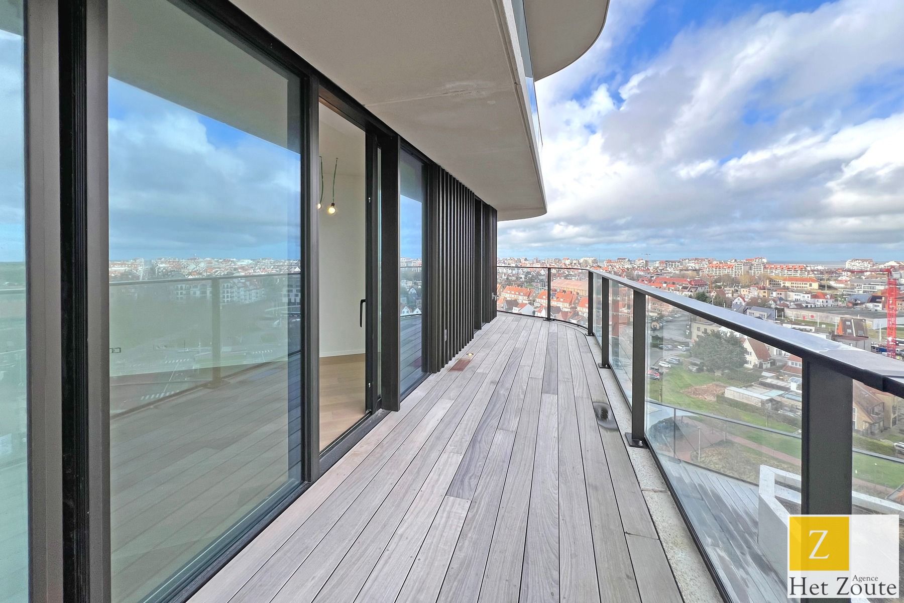 Luxueus appartement met weids uitzicht - The Tower Knokke foto 16