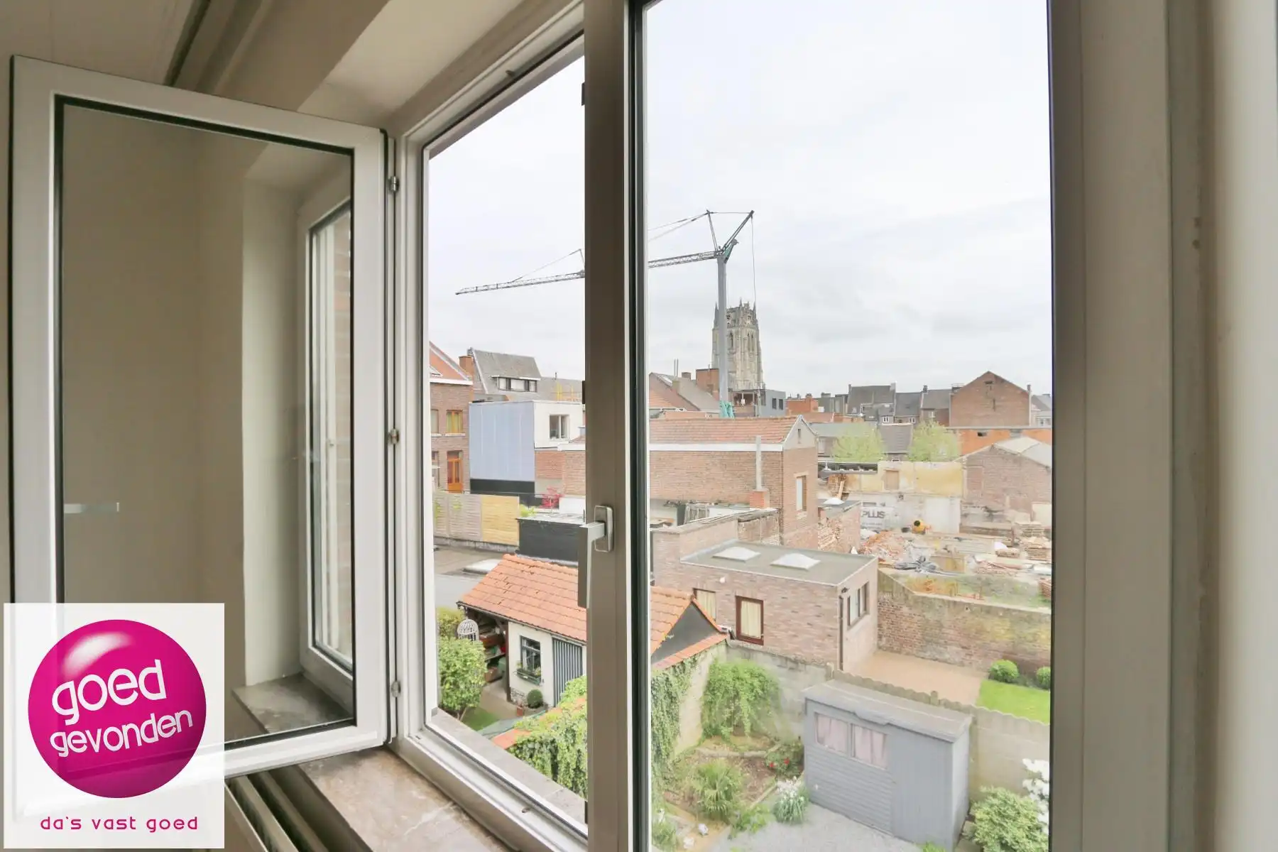 CENTRUM STAD - RUIM APPARTEMENT - 2 tot 3 SLK foto 15