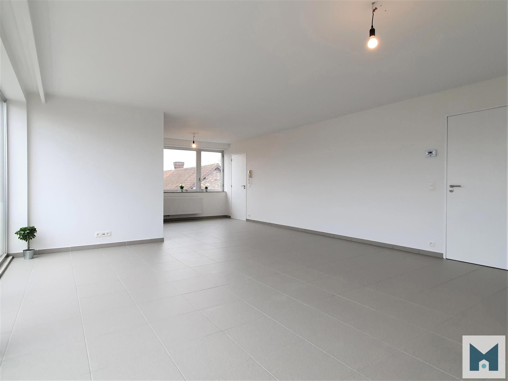 Ruim, modern appartement met 3 slpks te Buggenhout! foto 5