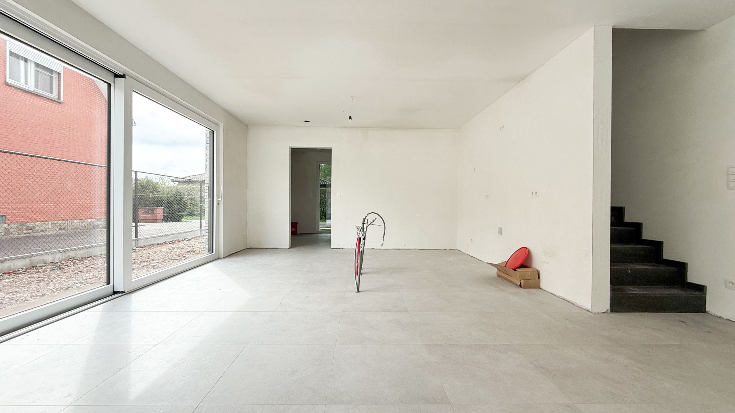 Nieuwbouwwoning (casco+) met 3 slpkms, terras en ruime tuin! foto 4