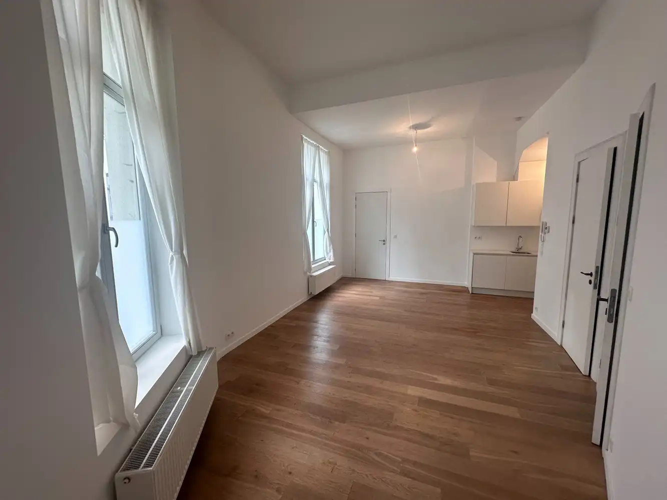 Leuk 1 slaapkamer appartement met ruime buitenruimte te 2018 Antwerpen! foto 4