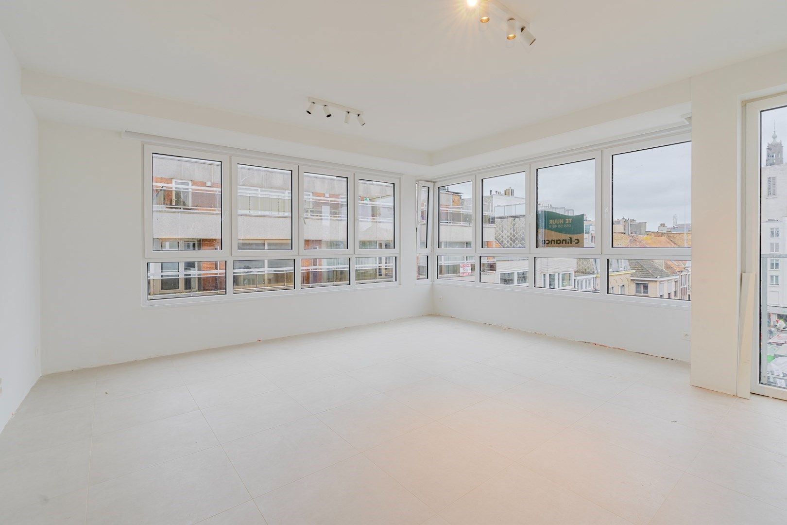 Vernieuwd 3-slaapkamerappartement met open zicht op het Mijnplein en EPC-label B! foto 8