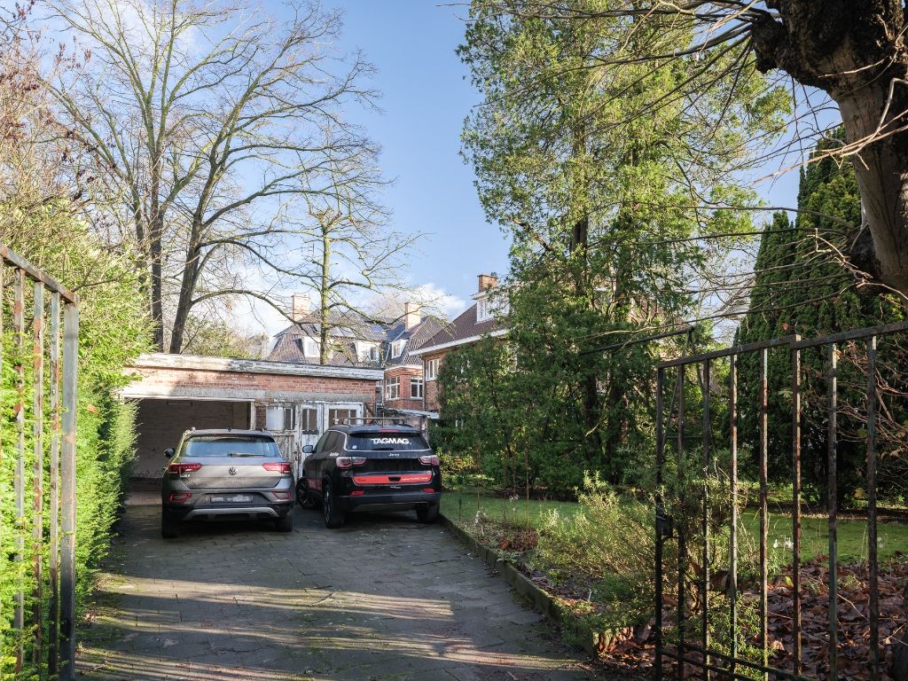 Statige villa op een gunstig hoekperceel in het Miljoenenkwartier foto 6