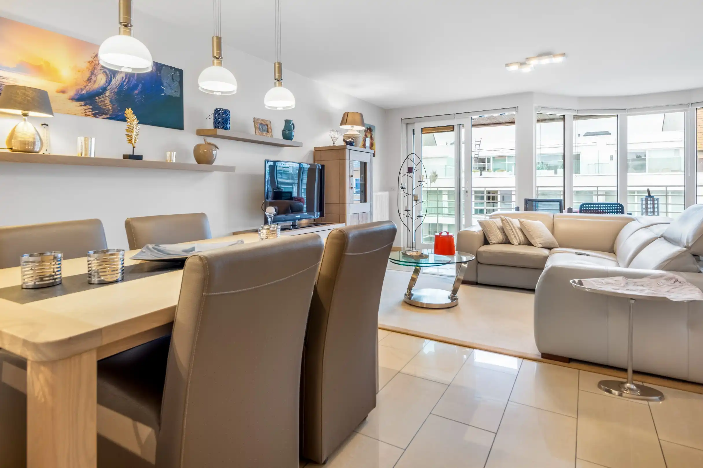 Aangenaam appartement gelegen in een kleine residentie op de Lippenslaan vlakbij de Zeedijk. foto 8