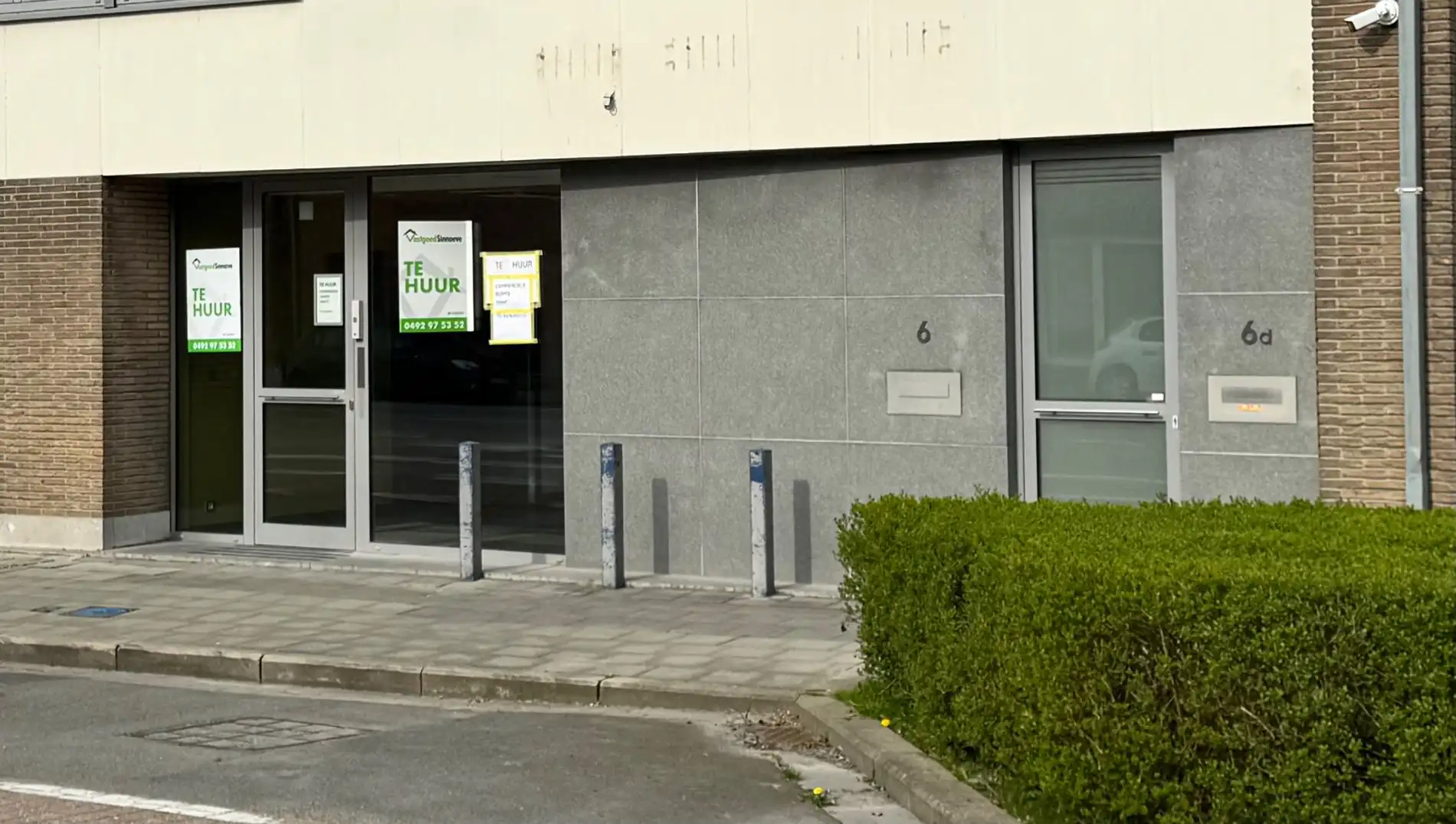 Commerciële toplocatie in Vleteren met burelen, vergaderruimtes en parking foto 2