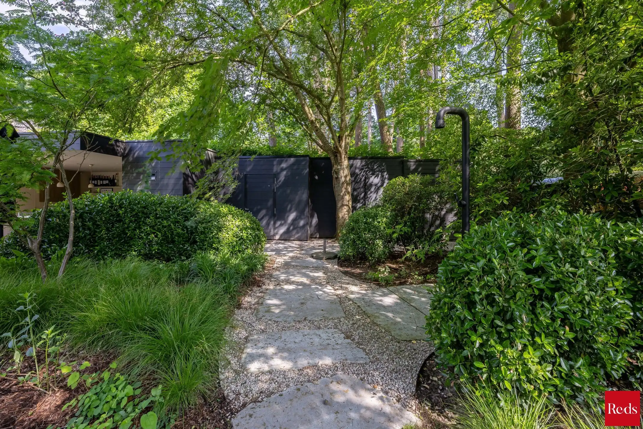 Architectenvilla met zwembad en ZW tuin in Hof Ter Linden foto 32