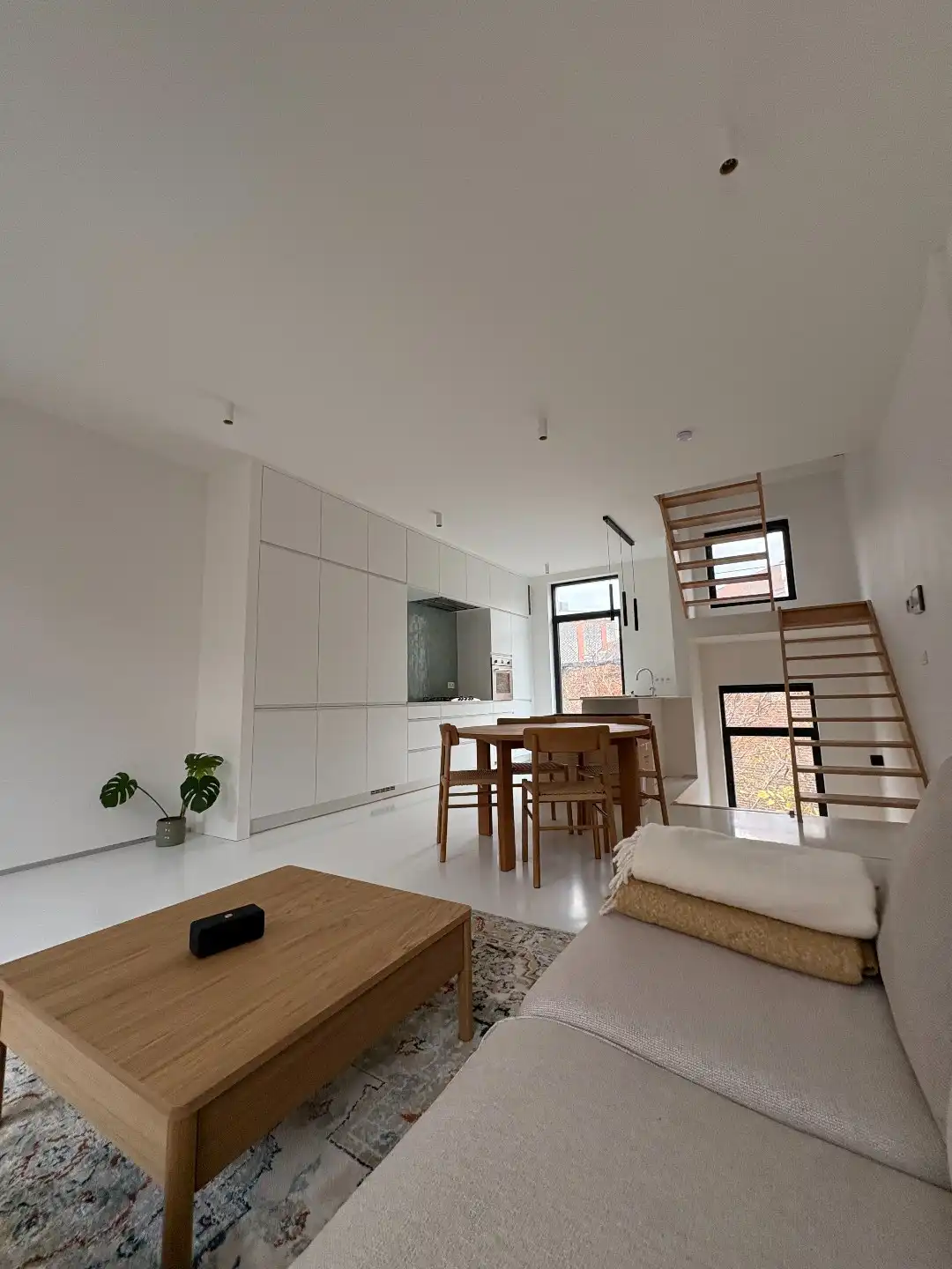 Triplex appartement met twee slaapkamers in de Olifantstraat  foto 2