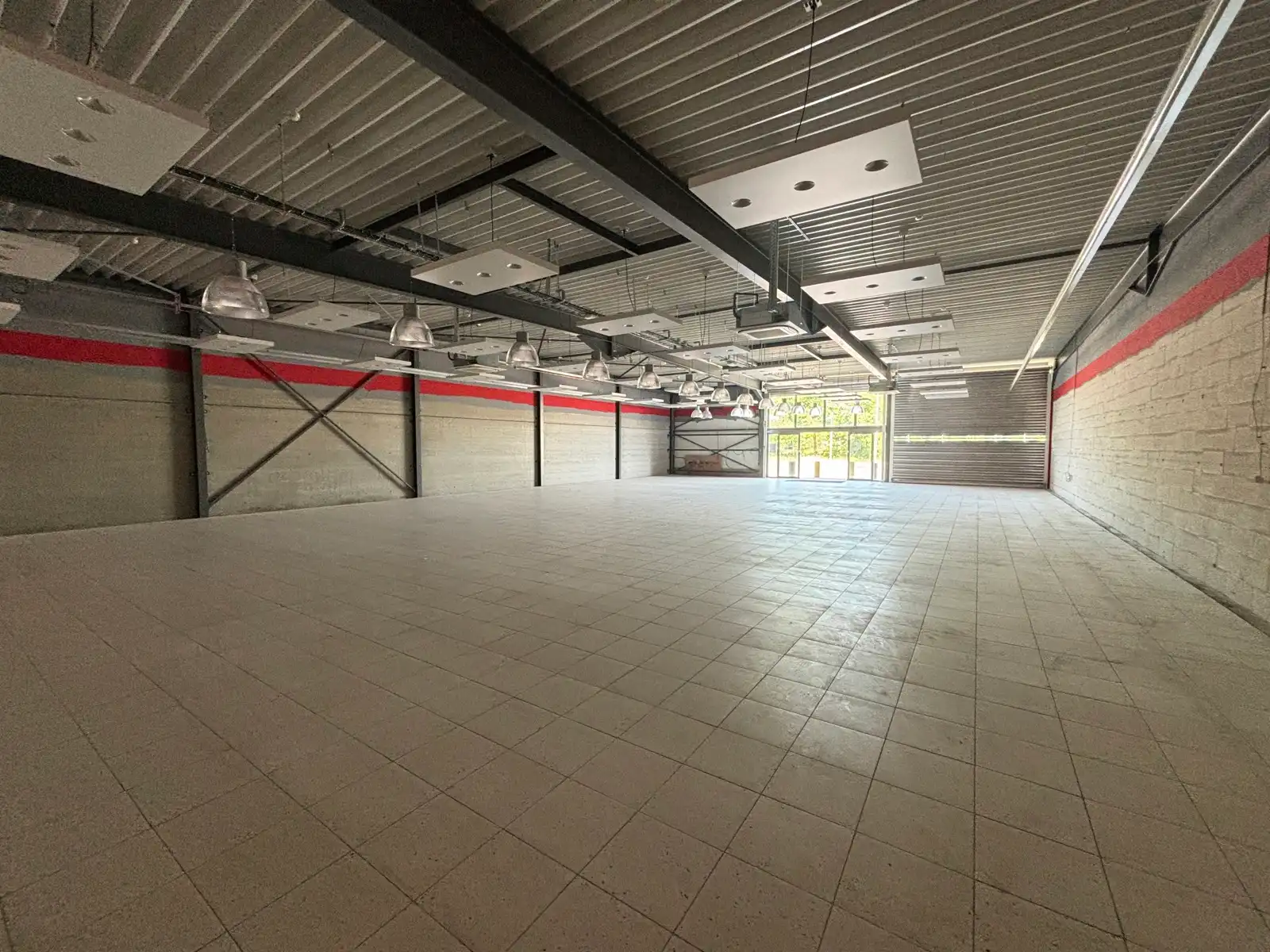 Handelspand 520 m² te huur – Maldegem naast AVA foto 4