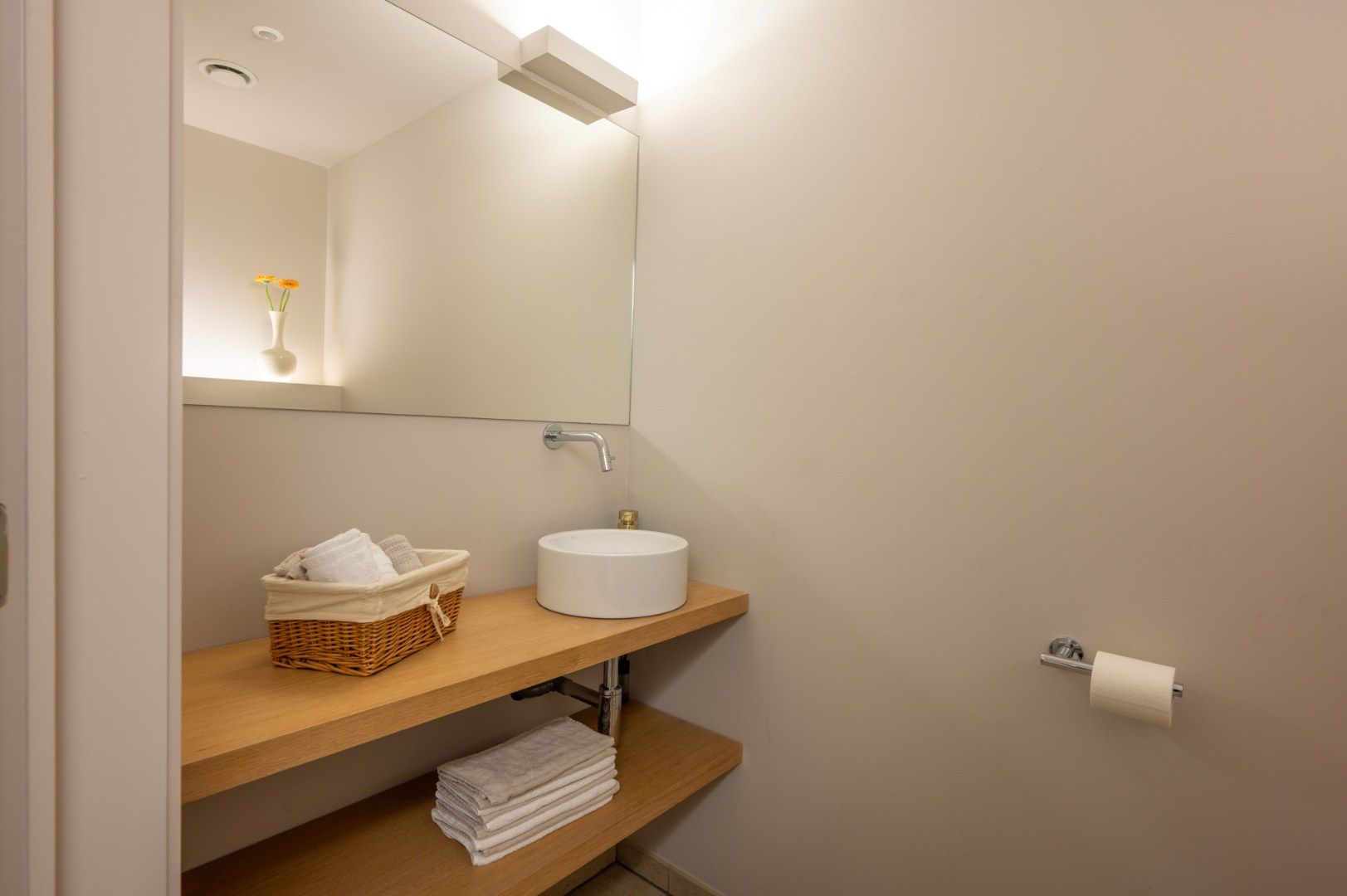 Zeer mooie handelsruimte op centrale ligging! foto 9