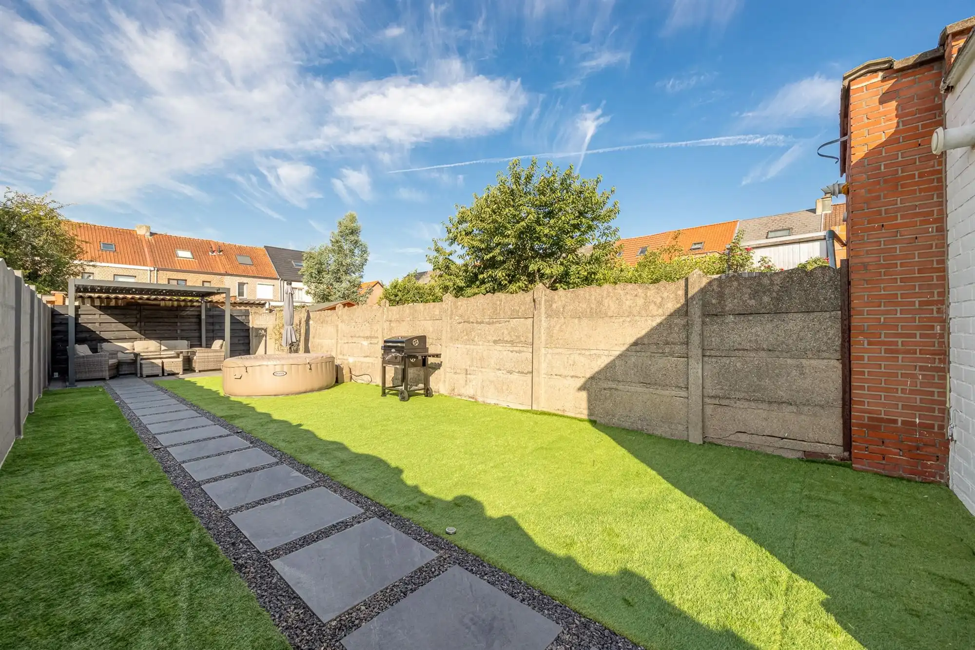 Instapklare gezinswoning met drie slaapkamers foto 20