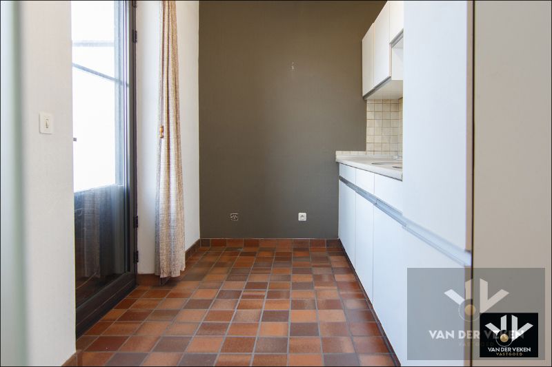 Ruim en zeer goed onderhouden triplex met veel mogelijkheden op goed bereikbare locatie in het gezellige Diepenbeek foto 16