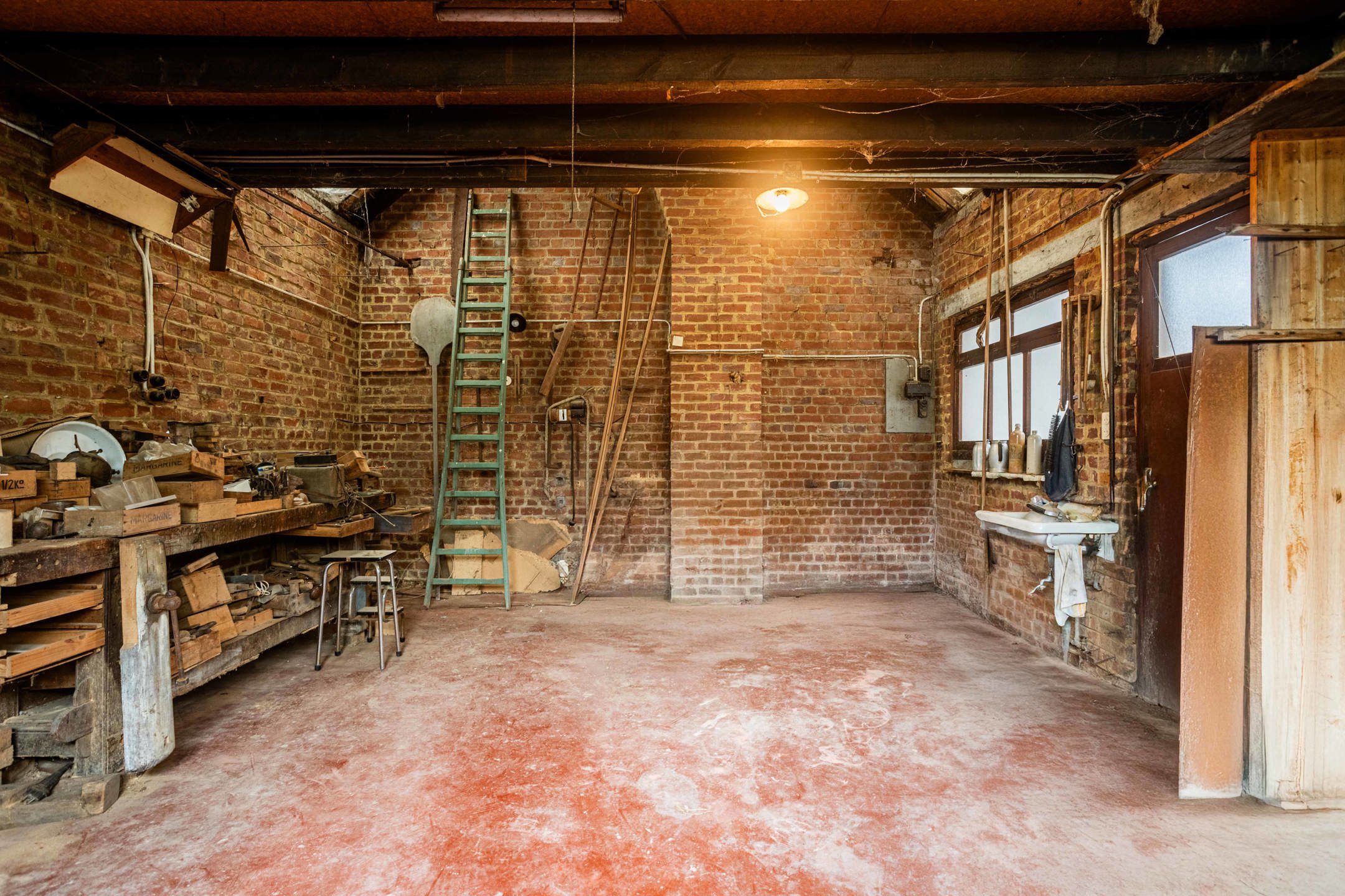 Gunstig gelegen halfopen bebouwing met garage. foto 13