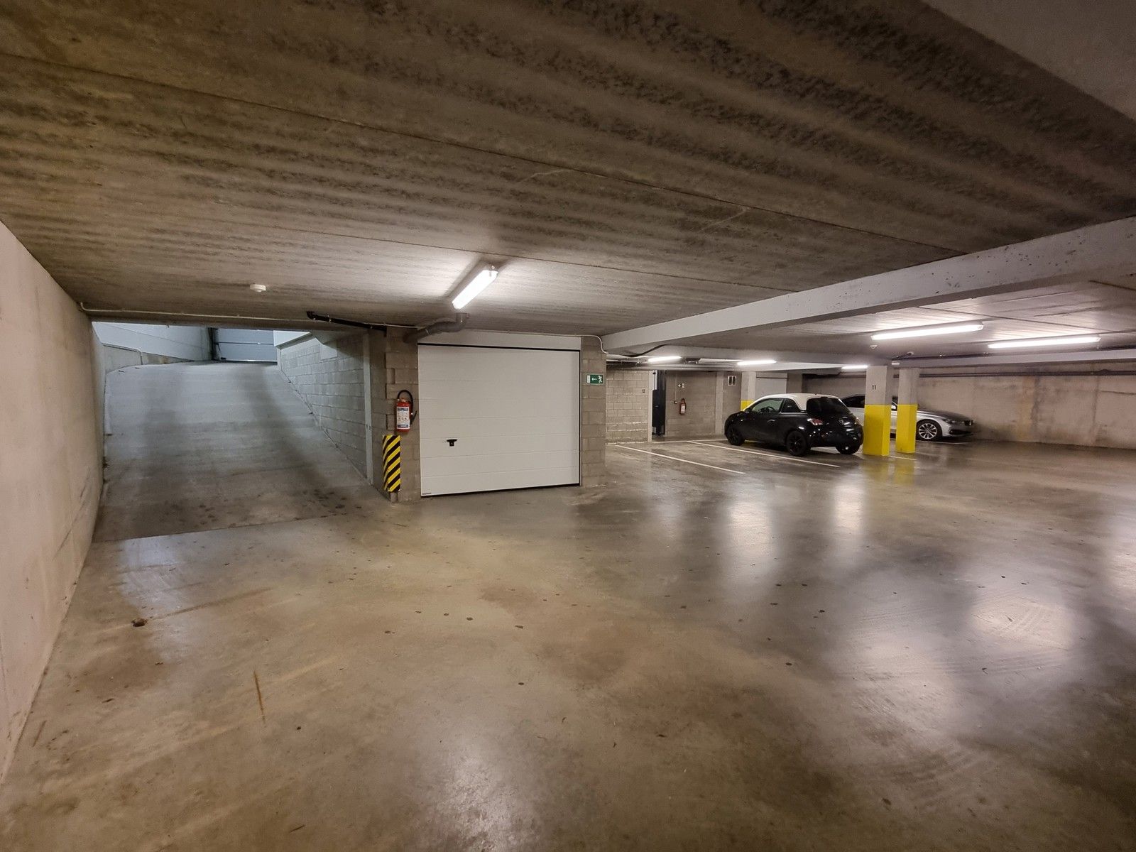 Ondergrondse autostaanplaats te centrum Meise! foto 9