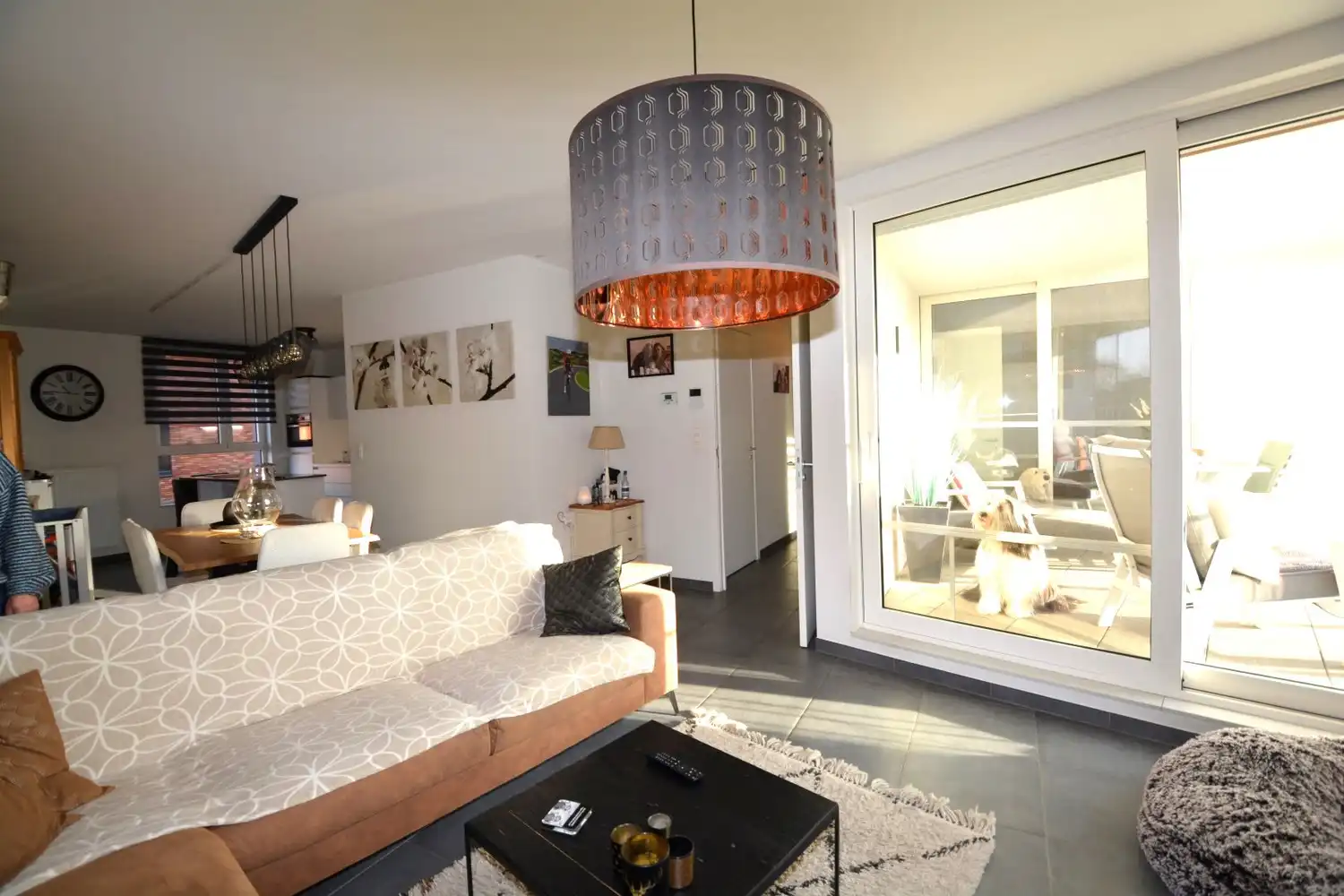 RECENT APPARTEMENT MET 2 SLK, TERRAS EN PARKING! foto 4