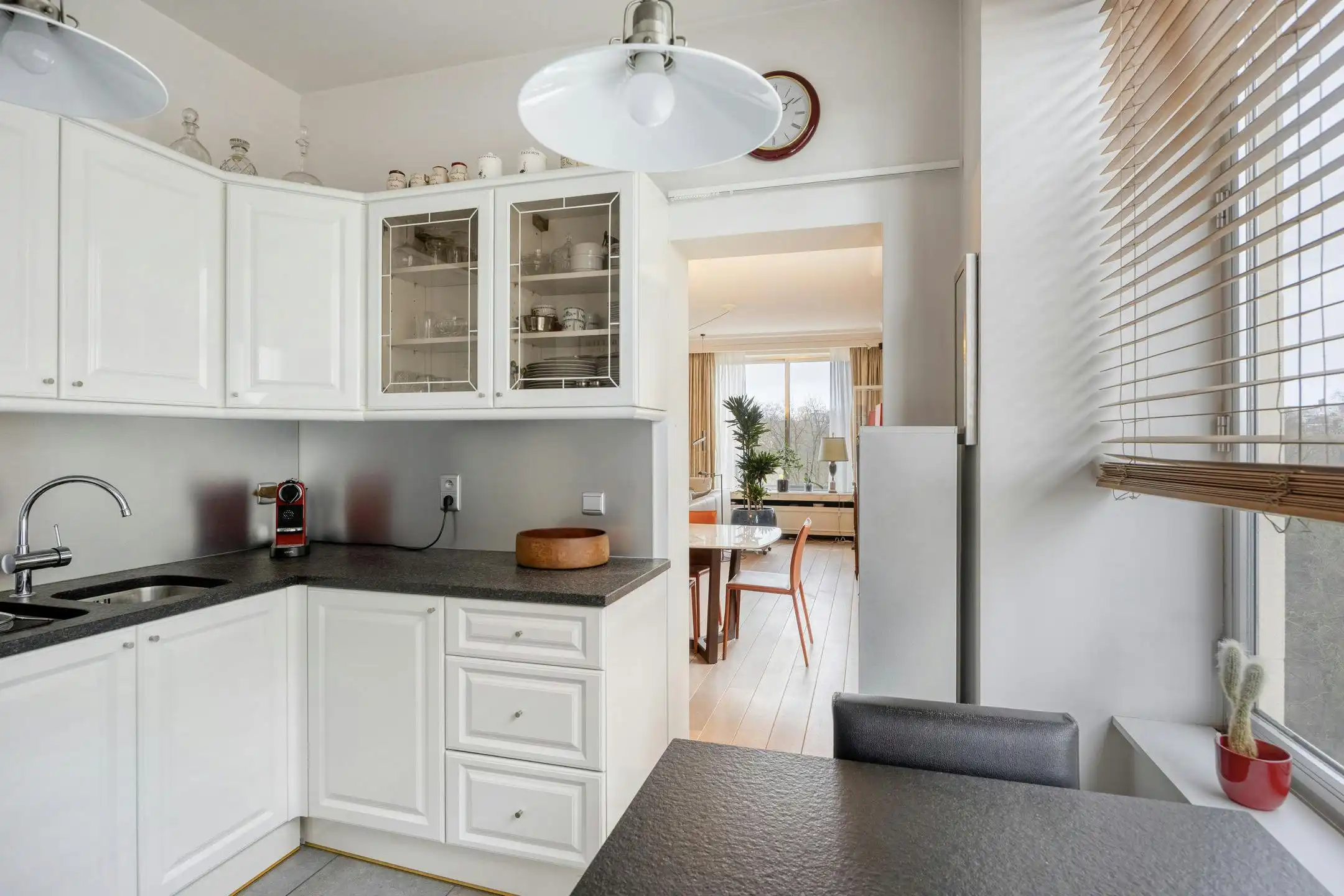 Appartement met twee slaapkamers en parkzicht te koop in Antwerpen centrum foto 10