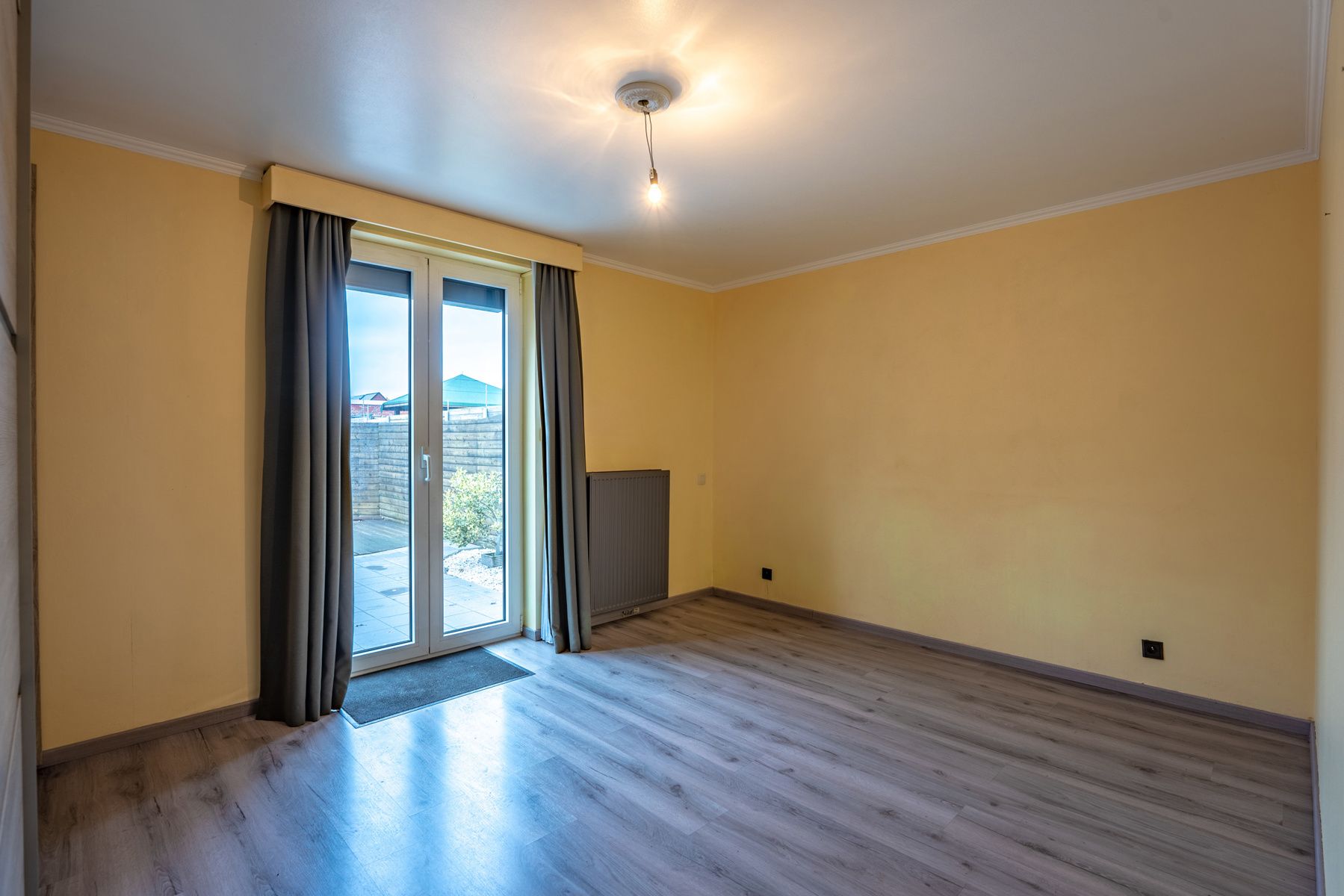 Gelijkvloers appartement met twee slaapkamers en garage  foto 7