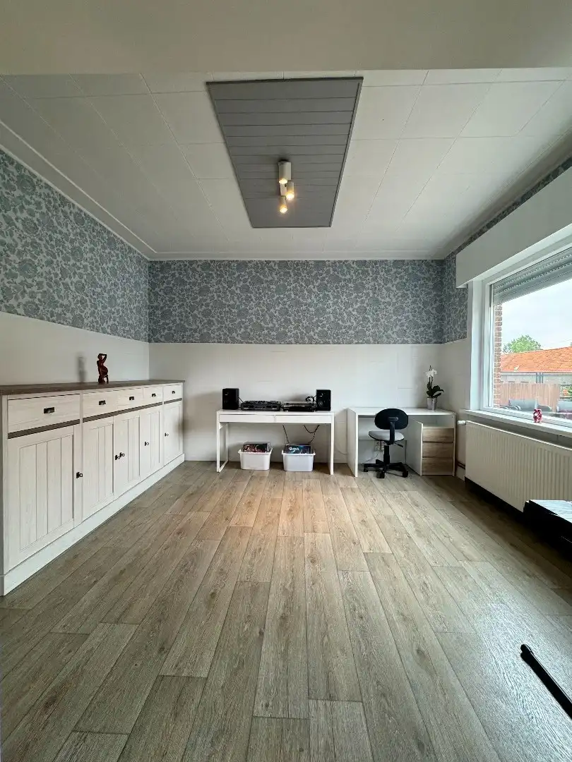 Te koop: ruime woning met onder andere slaapkamer en badkamer op het gelijkvloers.  foto 6