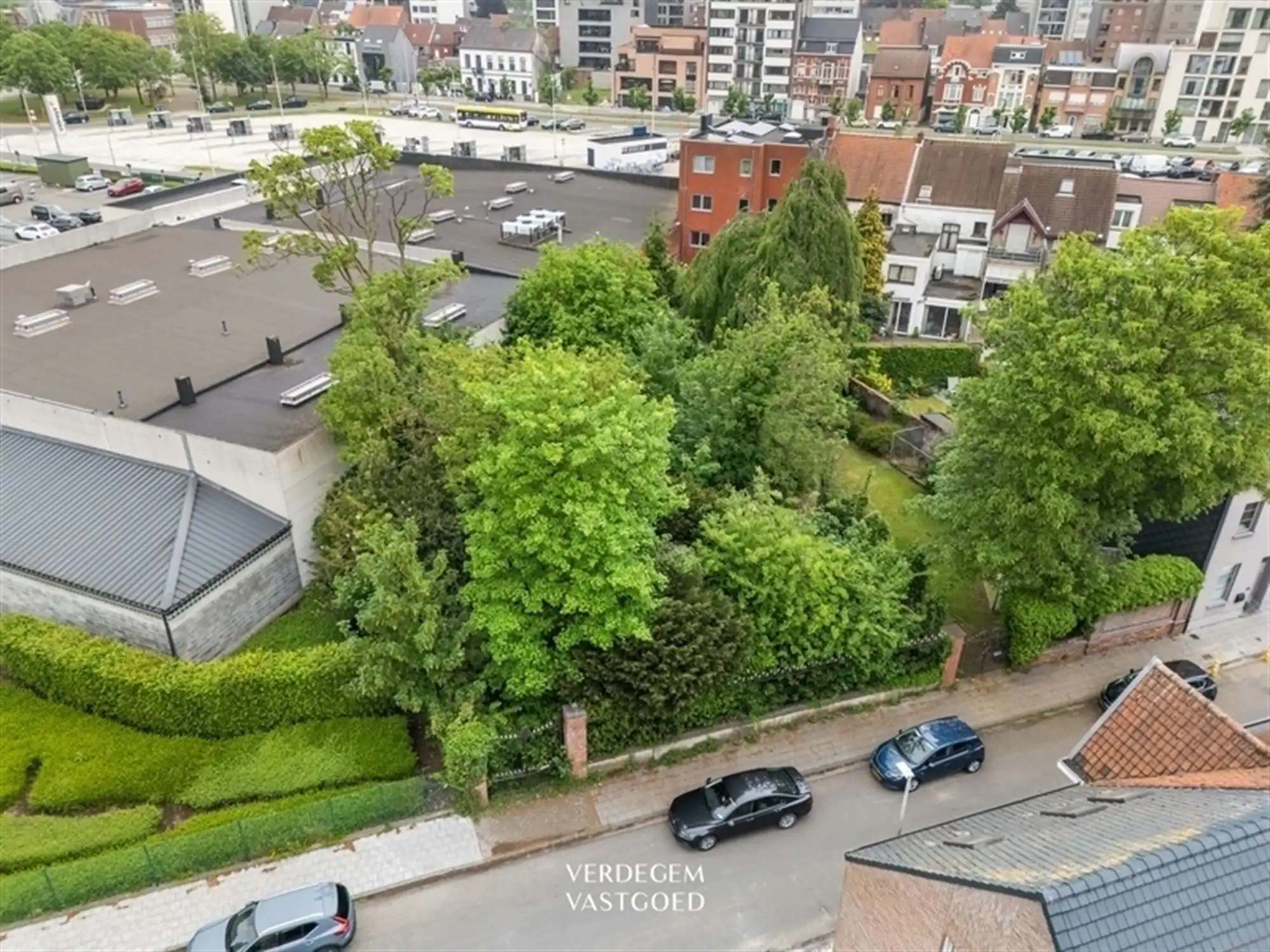 Bouwgrond van 596m² voor open bebouwing in het centrum van Zelzate foto 3