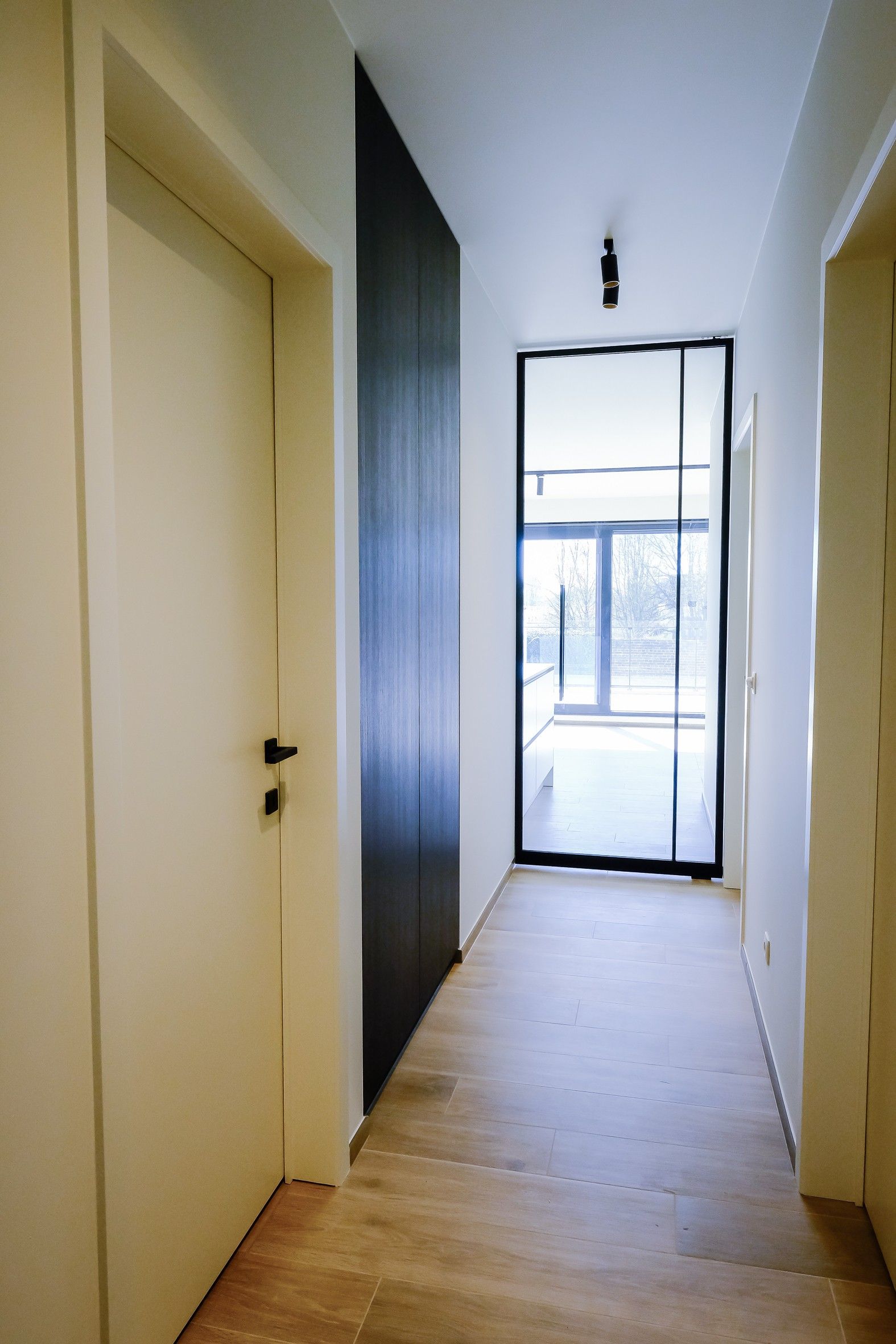 Luxueus appartement van 100 m² met ruim terras van 19 m² foto 10