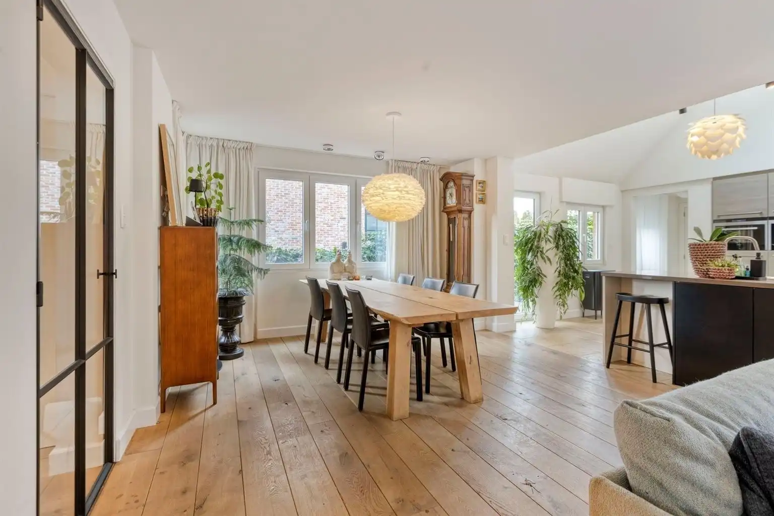 Prachtig gerenoveerde woning met 3 slaapkamers, omheinde tuin en garage, op een rustige doch centrale locatie te Elen foto 6