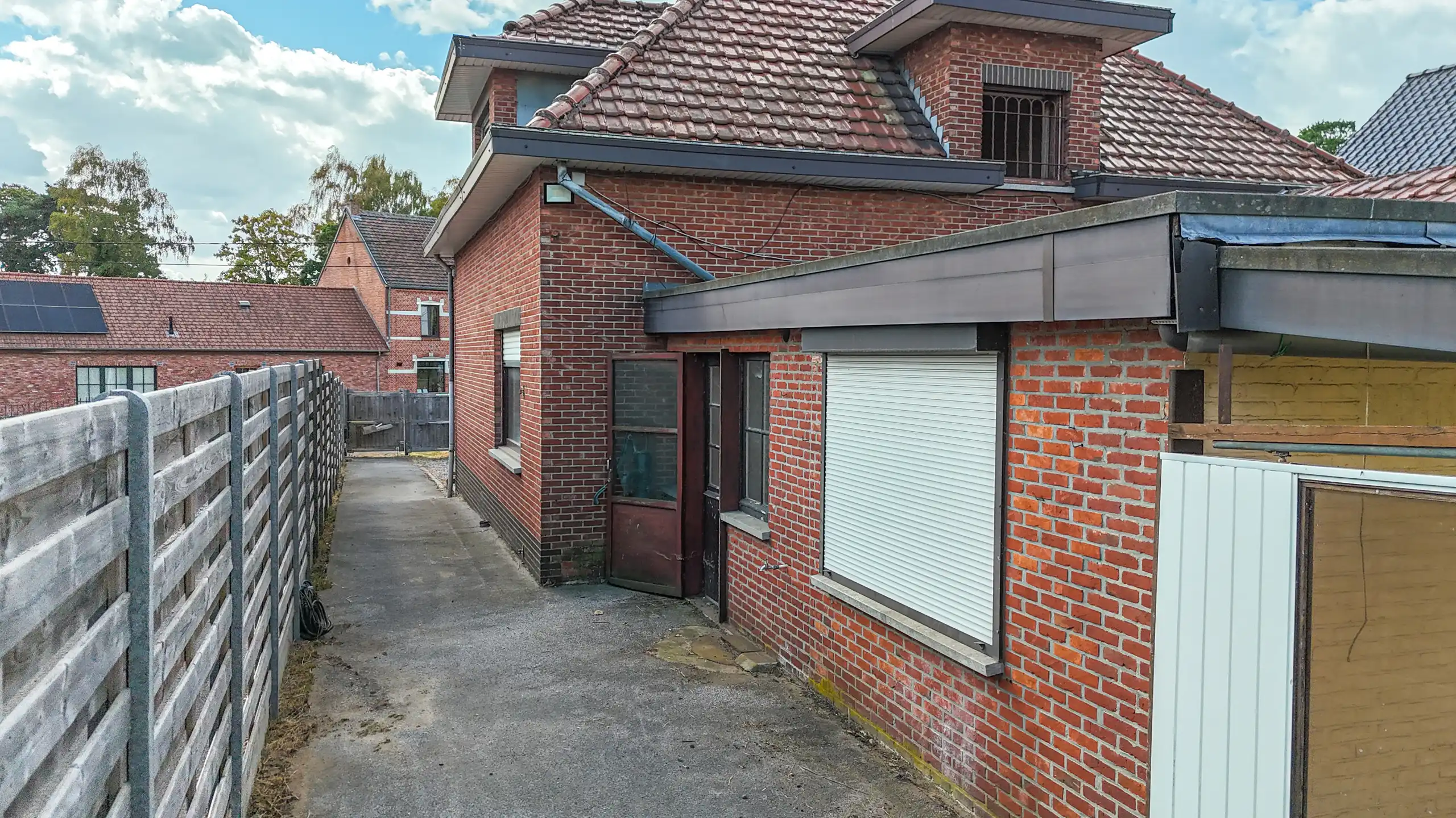 Open bebouwing met 4 slaapkamers op toplocatie! foto 36