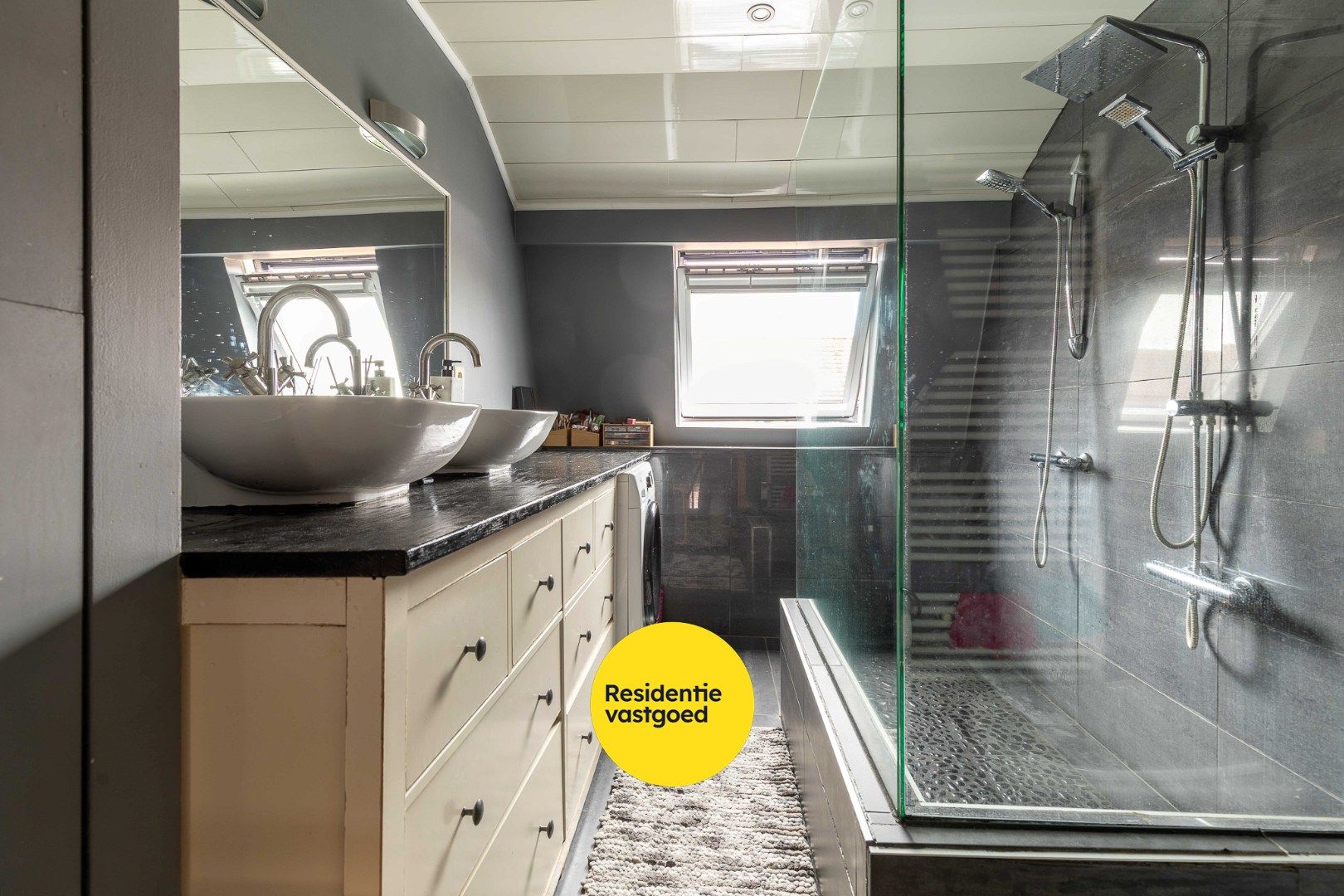 Uniek gerenoveerd pand met 3 entiteiten in hartje Nieuwpoort. foto 16