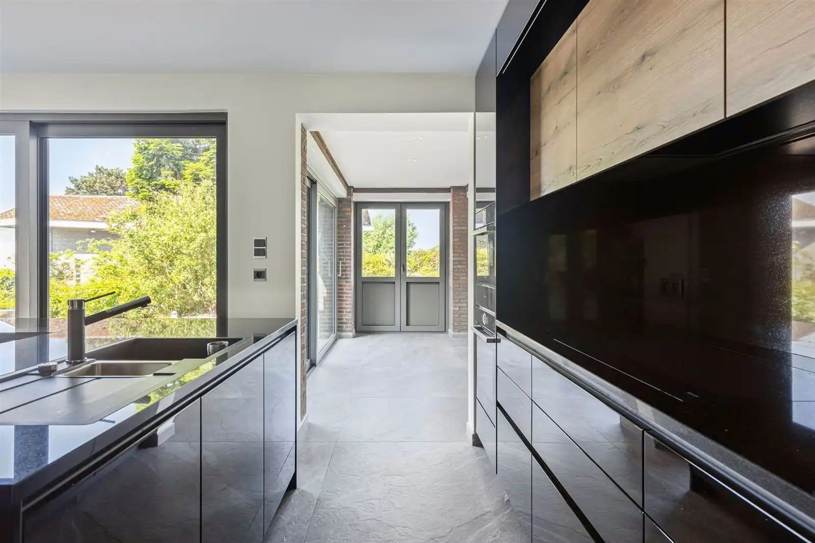 Gerenoveerde villa (450m²) met 4 à 5 slaapkamers op 17a 05ca foto 12