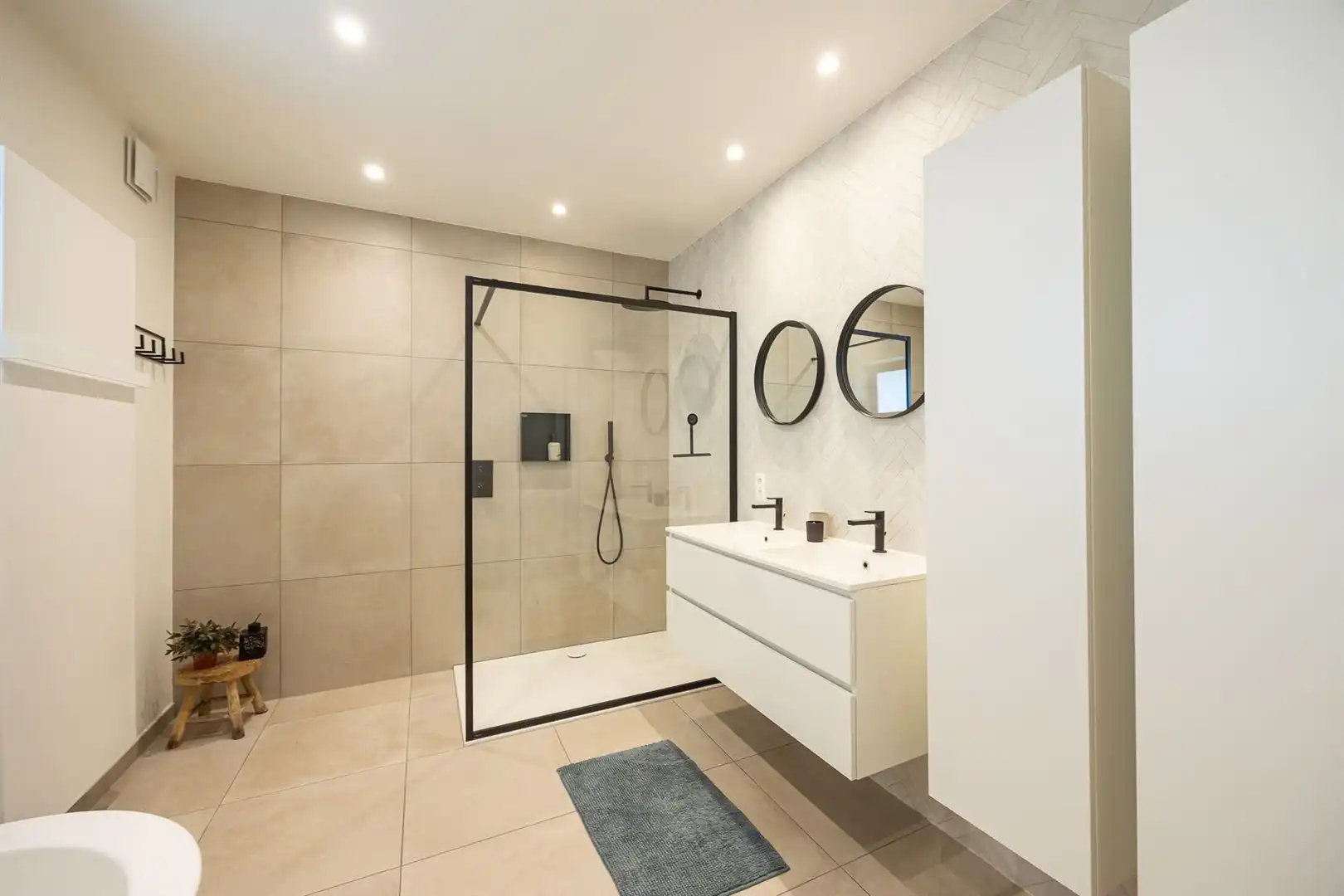     Stijlvol wonen met veel ruimte en licht op toplocatie foto 14