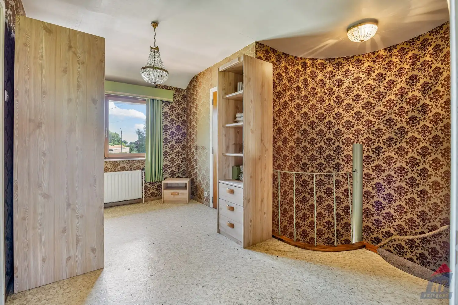Rustig gelegen halfopen bebouwing met ruime tuin en tal van renovatiemogelijkheden foto 14