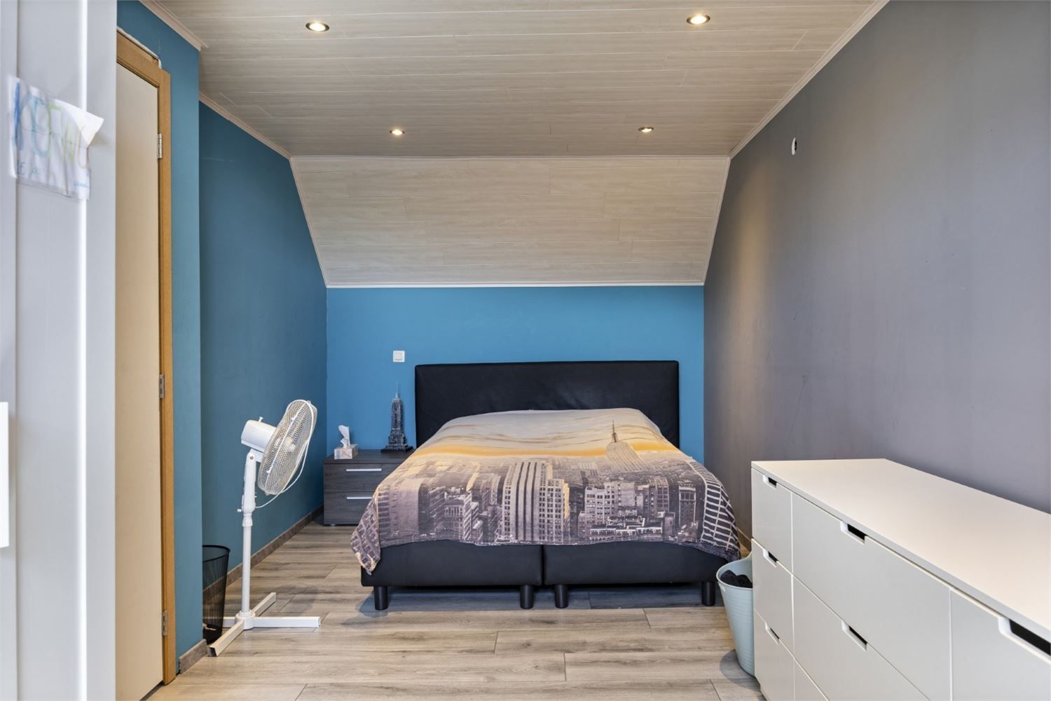 Verrassend ruime instapklare woning met 6 slaapkamers en zonnige tuin – hartje Meerbeke foto 26