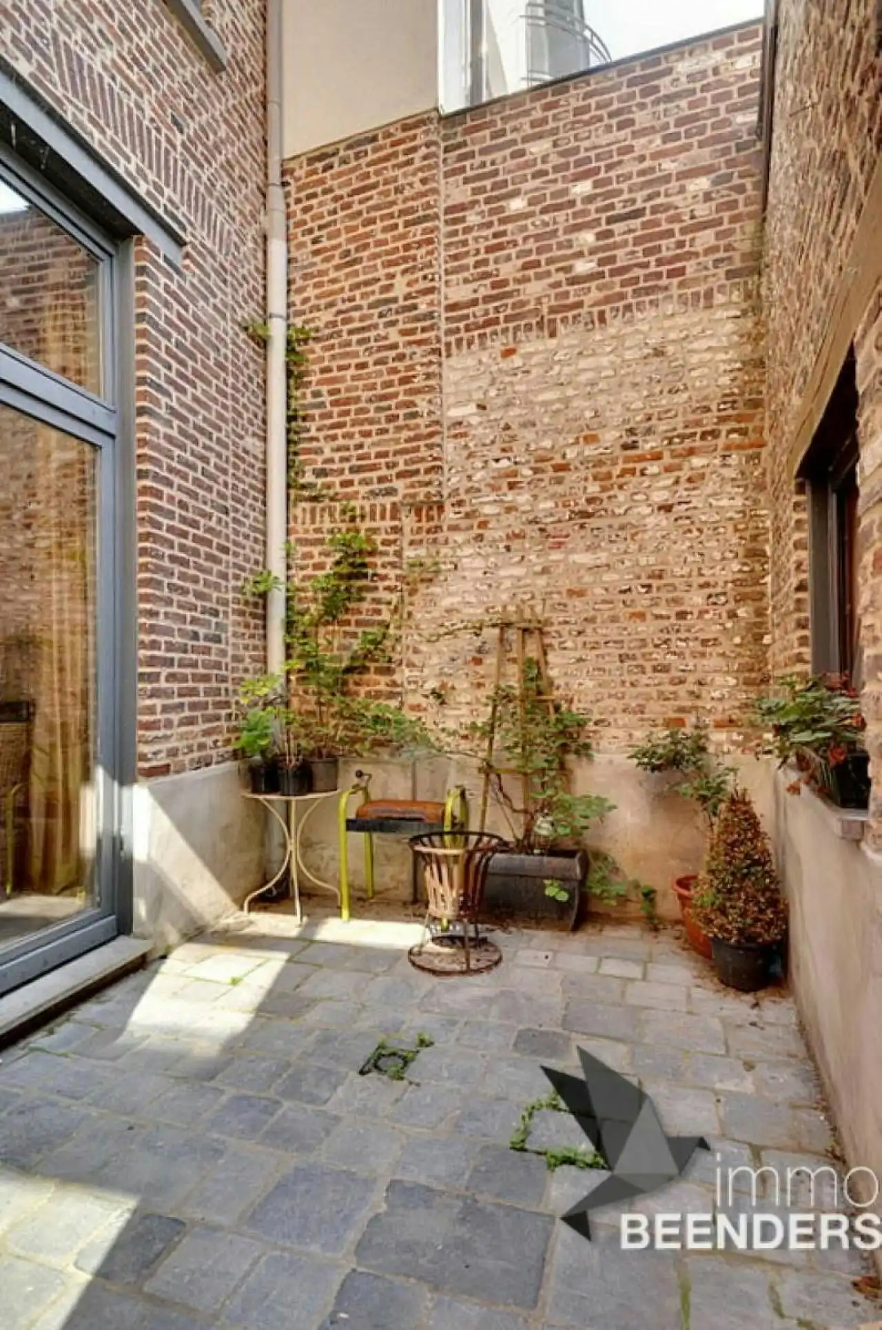 Verhuurd handelspand met duplex foto 10